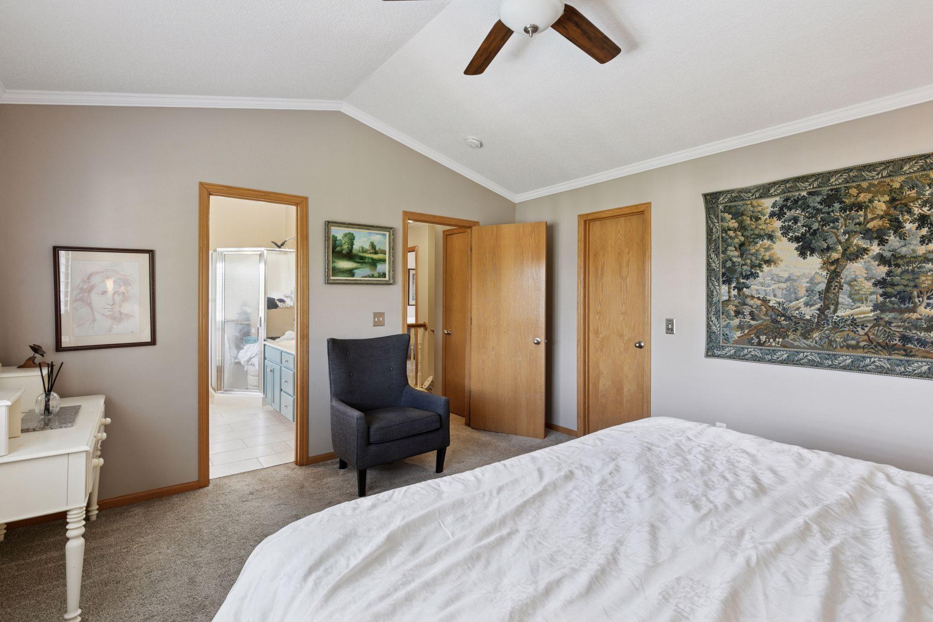 View of Residential at 6081 Ridge Drive, Savage MN 55378, Savage (19 of 38) - Mike Wilen | Minnesota Team Real Estate
