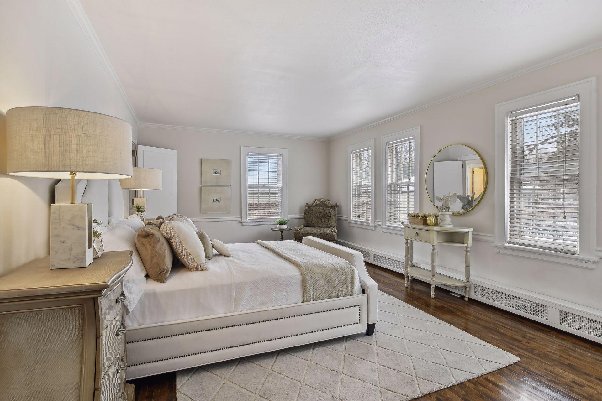 View of Residential at 1820 Girard Avenue #1, Minneapolis MN 55403, Minneapolis (18 of 41) - Mike Wilen | Minnesota Team Real Estate