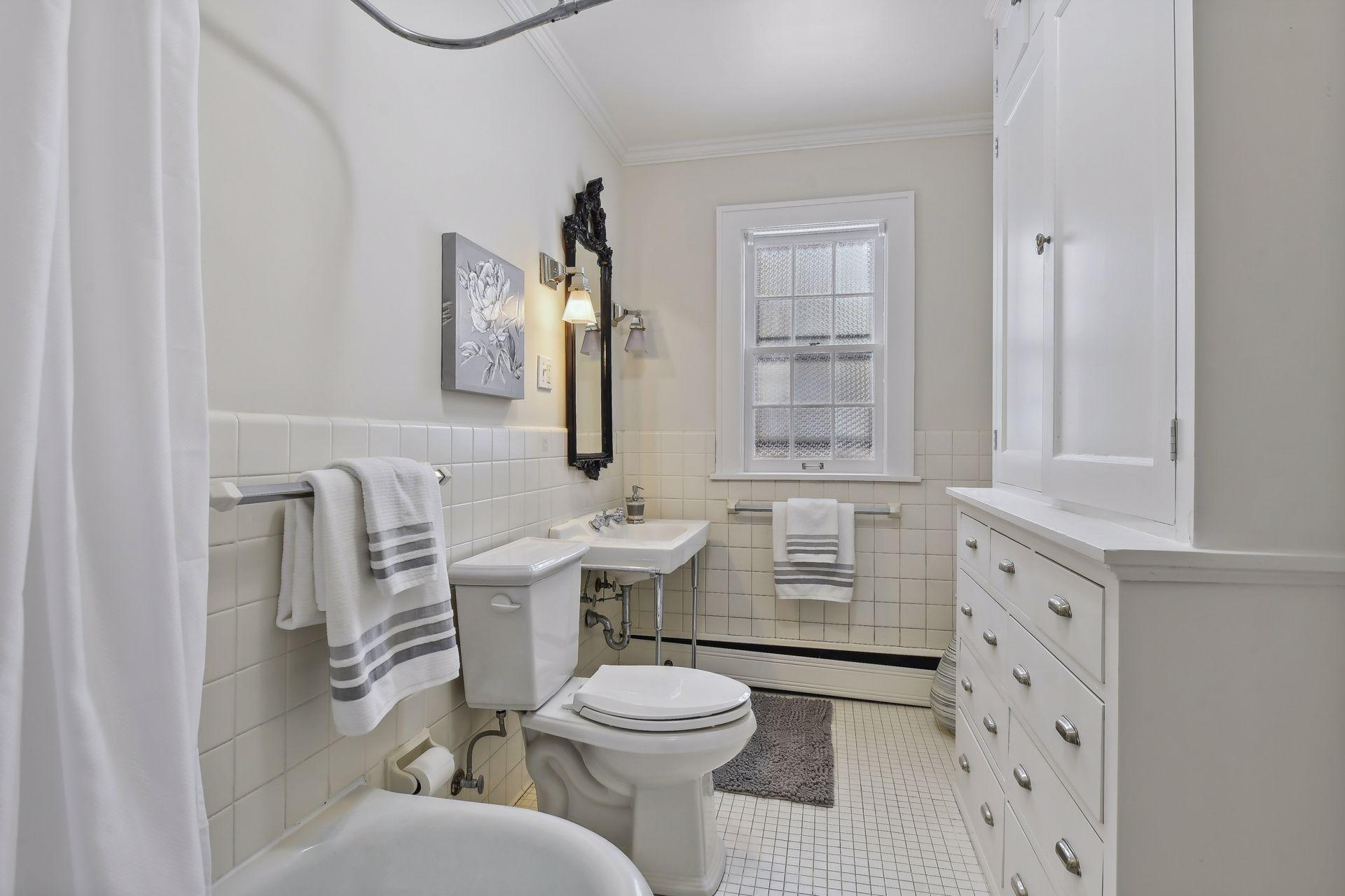 View of Residential at 1820 Girard Avenue #1, Minneapolis MN 55403, Minneapolis (22 of 41) - Mike Wilen | Minnesota Team Real Estate