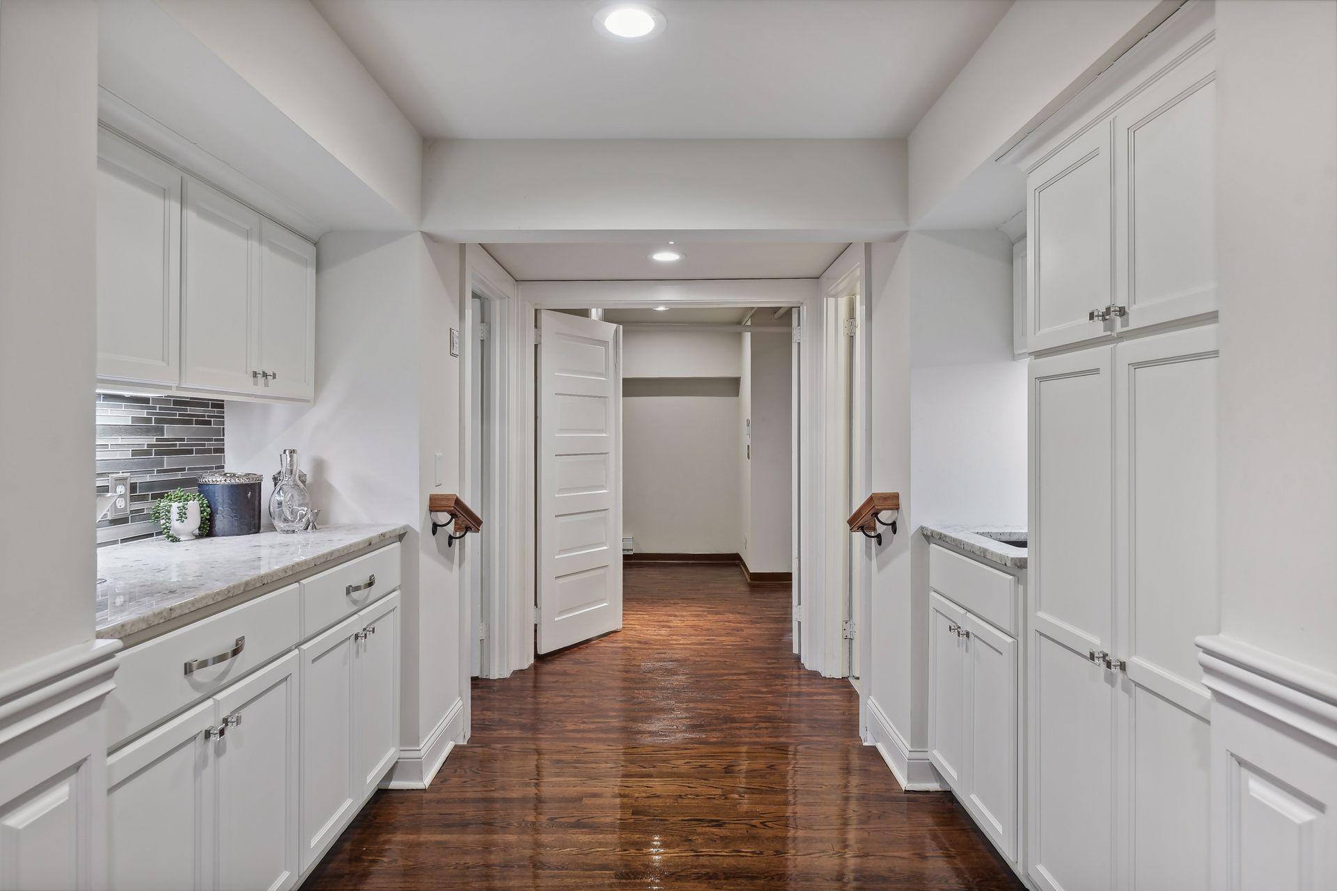 View of Residential at 1820 Girard Avenue #1, Minneapolis MN 55403, Minneapolis (33 of 41) - Mike Wilen | Minnesota Team Real Estate