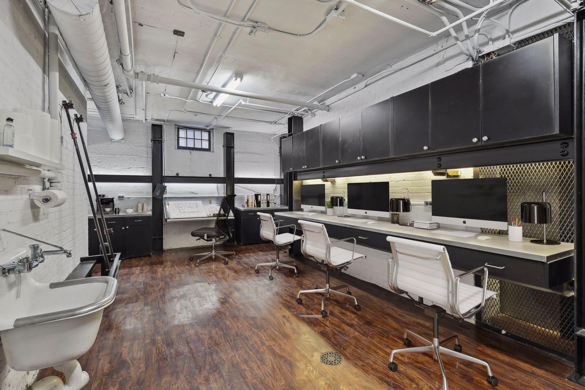 View of Residential at 1820 Girard Avenue #1, Minneapolis MN 55403, Minneapolis (38 of 41) - Mike Wilen | Minnesota Team Real Estate
