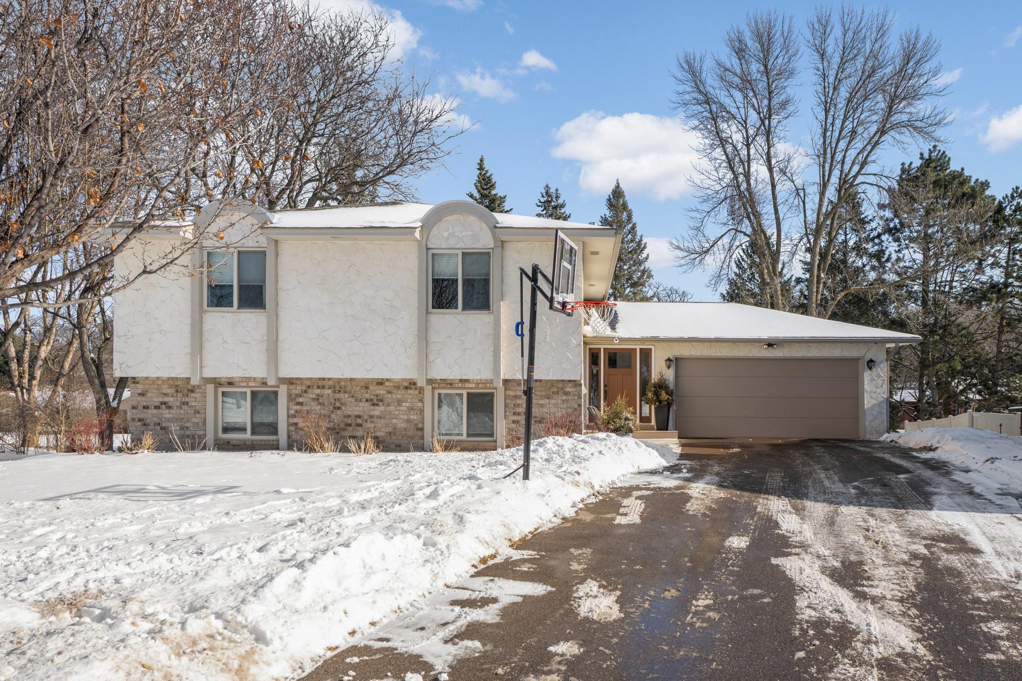 View of Residential at 8135 Rhode Island Circle, Bloomington MN 55438, Bloomington - Mike Wilen | Minnesota Team Real Estate