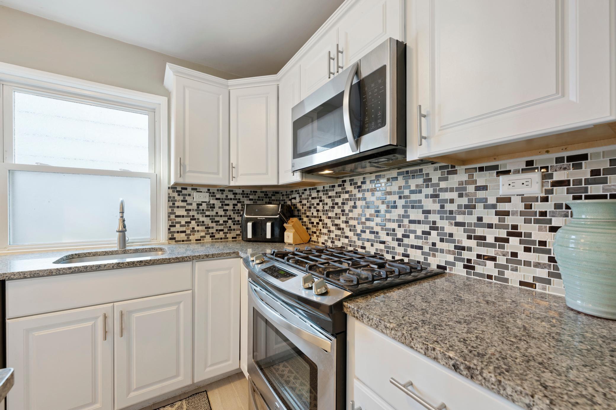 View of Residential at 6904 Minnetonka Boulevard, Saint Louis Park MN 55426, Saint Louis Park - Mike Wilen | Minnesota Team Real Estate