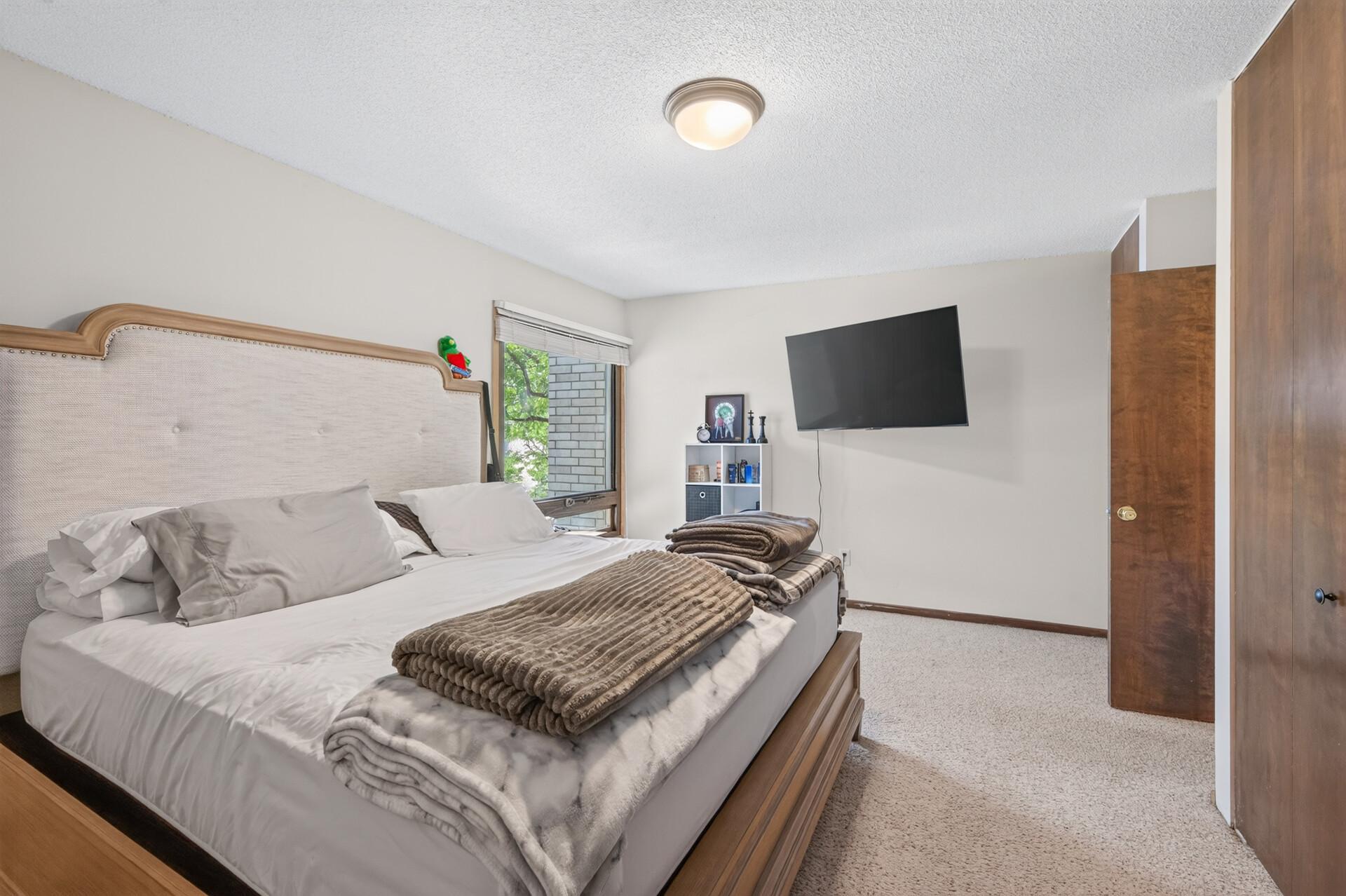View of Residential at 123 McKnight Road #J, Saint Paul MN 55119, Saint Paul (18 of 37) - Mike Wilen | Minnesota Team Real Estate