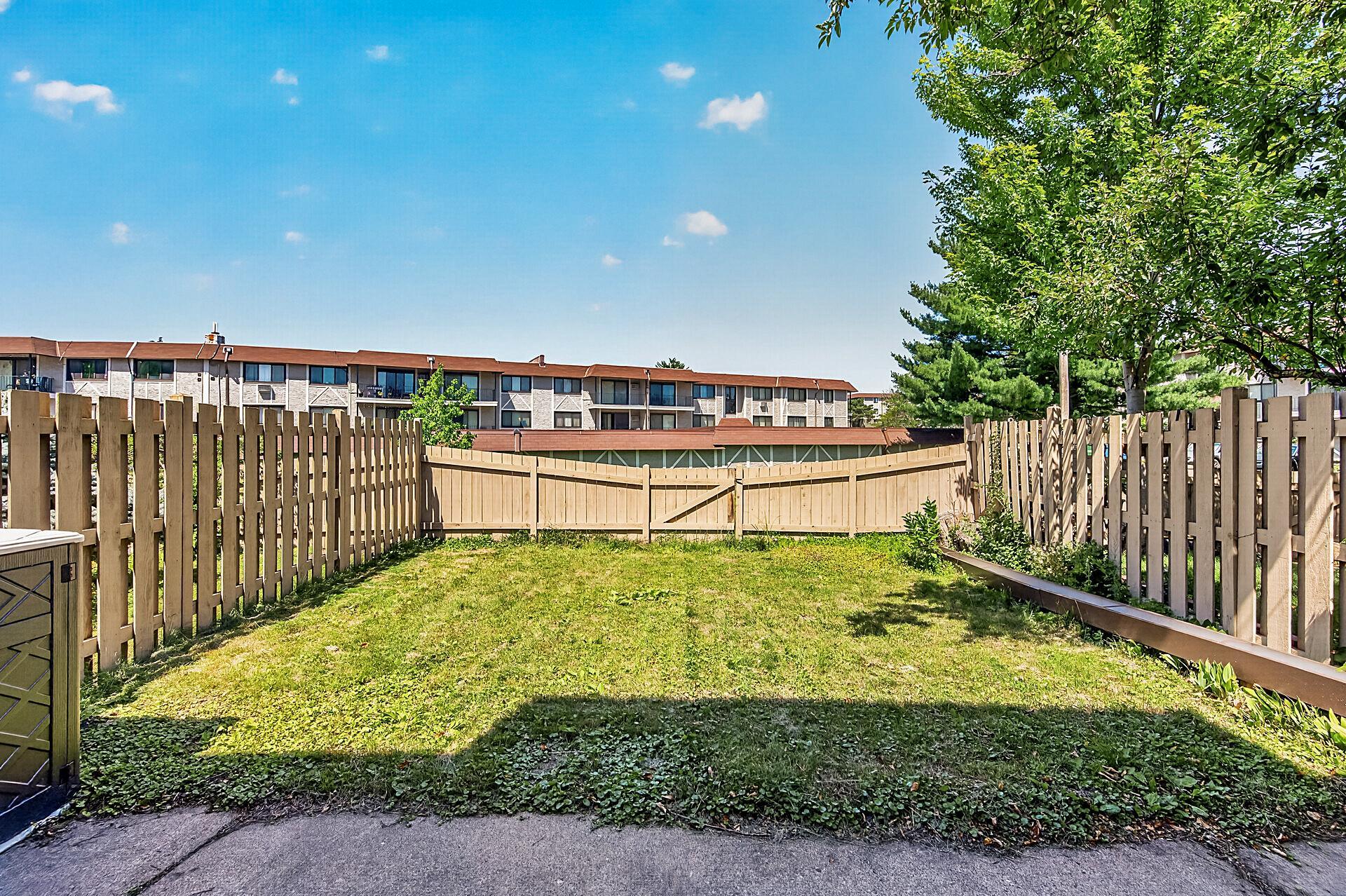 View of Residential at 123 McKnight Road #J, Saint Paul MN 55119, Saint Paul (27 of 37) - Mike Wilen | Minnesota Team Real Estate