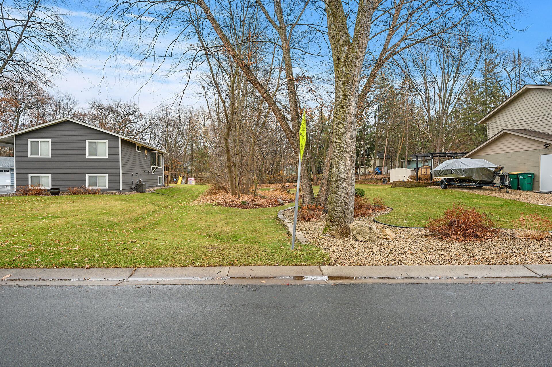 View of Land at TBD Glenmar Avenue, Mahtomedi MN 55115, Mahtomedi (4 of 9) - Mike Wilen | Minnesota Team Real Estate