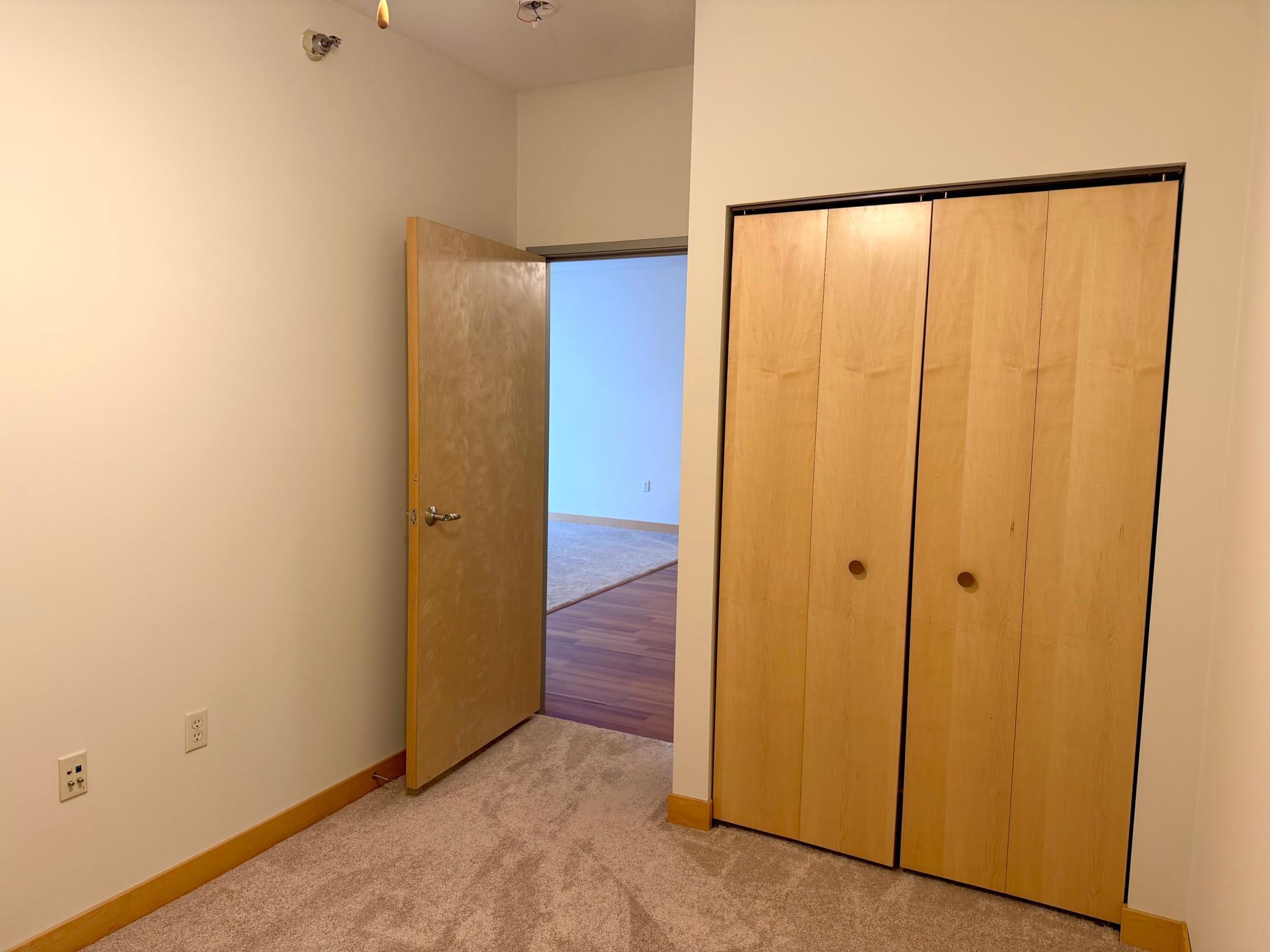 View of Residential at 2600 University Avenue #106, Minneapolis MN 55414, Minneapolis (8 of 14) - Mike Wilen | Minnesota Team Real Estate