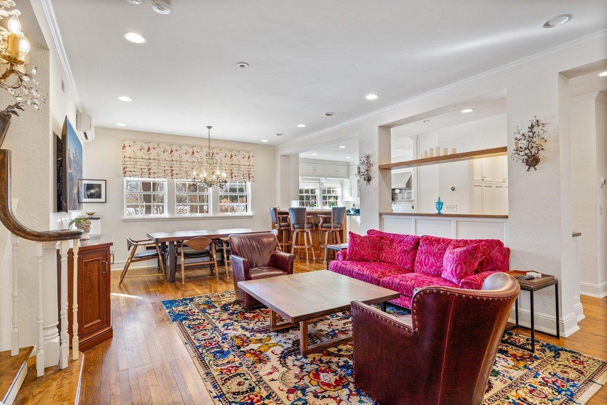 View of Residential at 1014 Mount Curve Avenue, Minneapolis MN 55403, Minneapolis (21 of 72) - Mike Wilen | Minnesota Team Real Estate