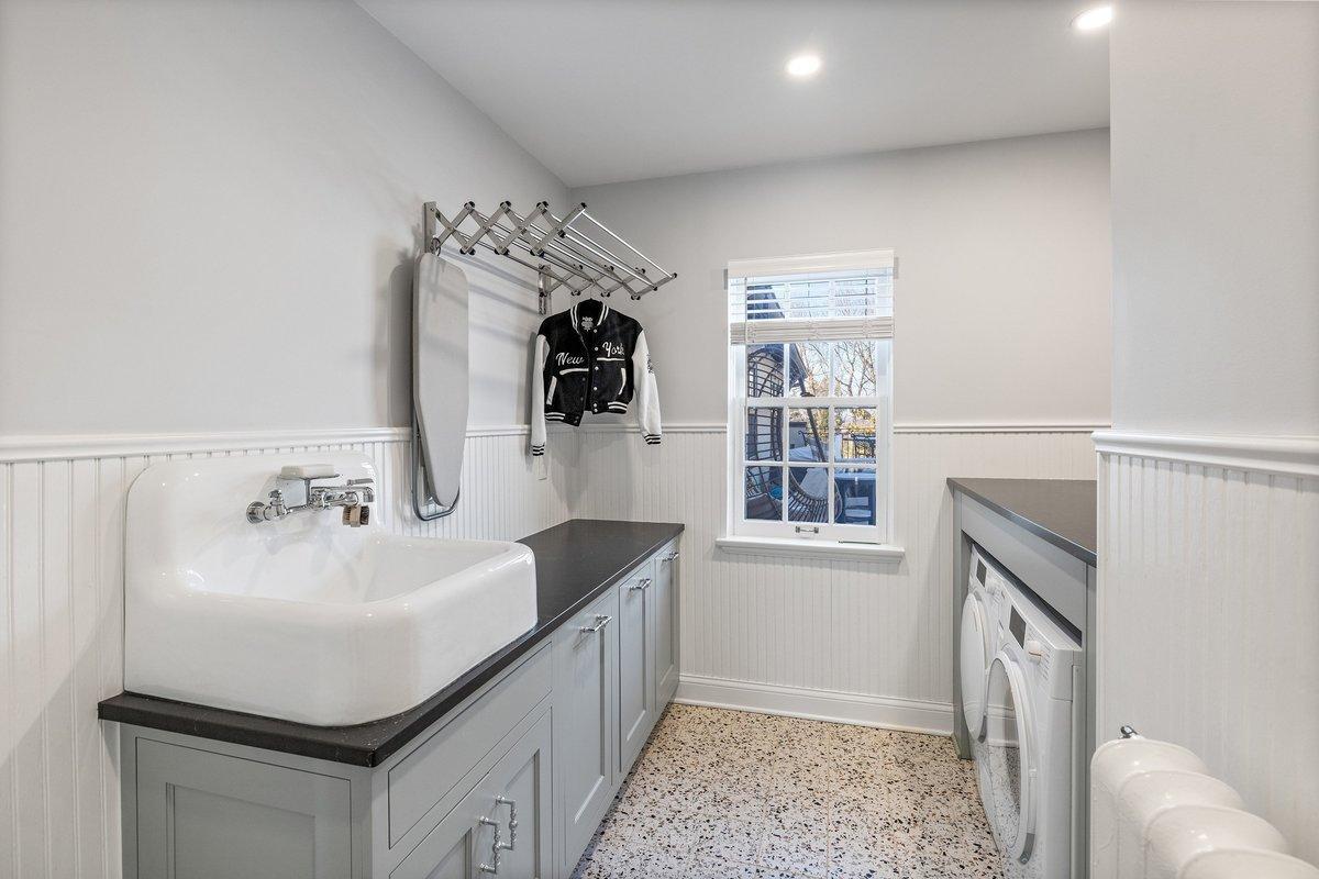 View of Residential at 1014 Mount Curve Avenue, Minneapolis MN 55403, Minneapolis (49 of 72) - Mike Wilen | Minnesota Team Real Estate