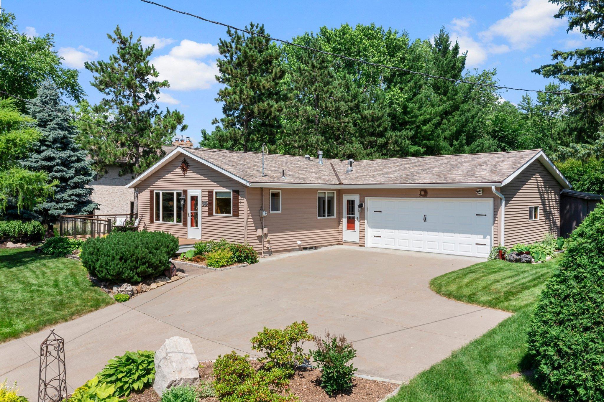 View of Residential at 2929 Lake Elmo Avenue, Lake Elmo MN 55042, Lake Elmo - Mike Wilen | Minnesota Team Real Estate