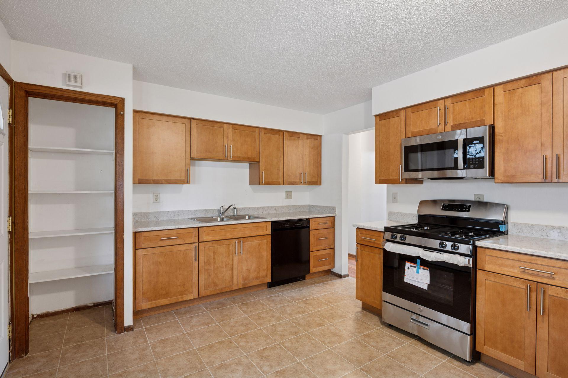 View of Residential at 1214 Penn Avenue, Minneapolis MN 55411, Minneapolis (10 of 36) - Mike Wilen | Minnesota Team Real Estate