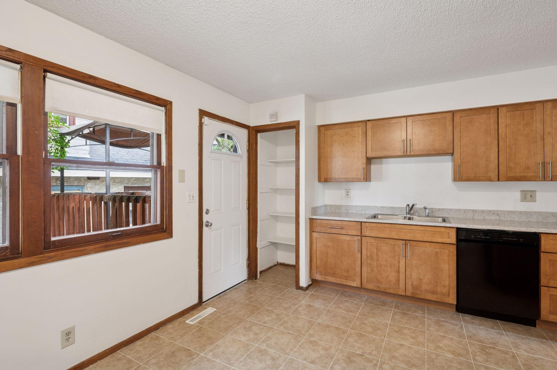 View of Residential at 1214 Penn Avenue, Minneapolis MN 55411, Minneapolis (12 of 36) - Mike Wilen | Minnesota Team Real Estate