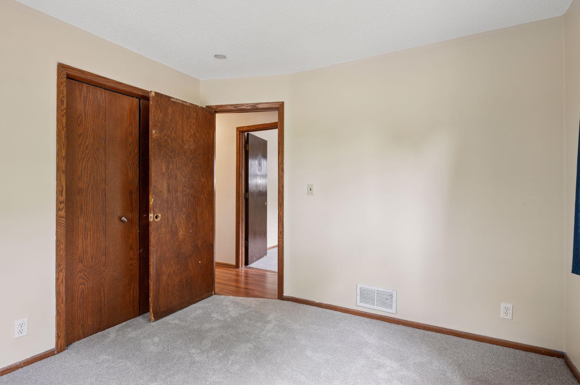 View of Residential at 1214 Penn Avenue, Minneapolis MN 55411, Minneapolis (14 of 36) - Mike Wilen | Minnesota Team Real Estate