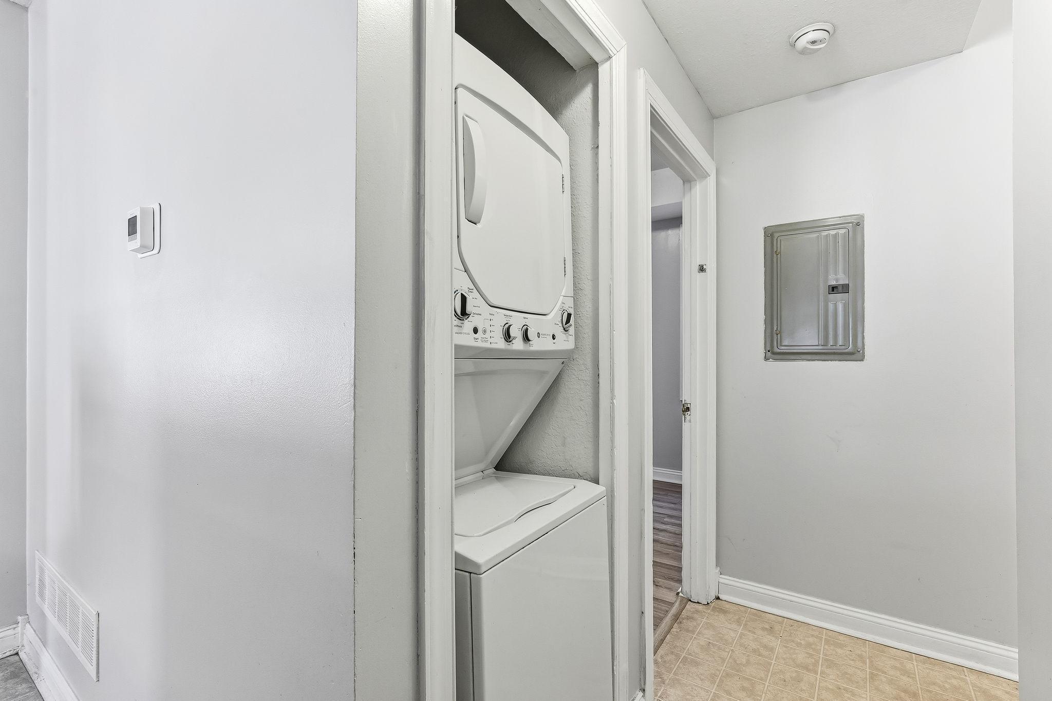 View of Residential at 2827 Bryant Avenue #1, Minneapolis MN 55411, Minneapolis (21 of 25) - Mike Wilen | Minnesota Team Real Estate