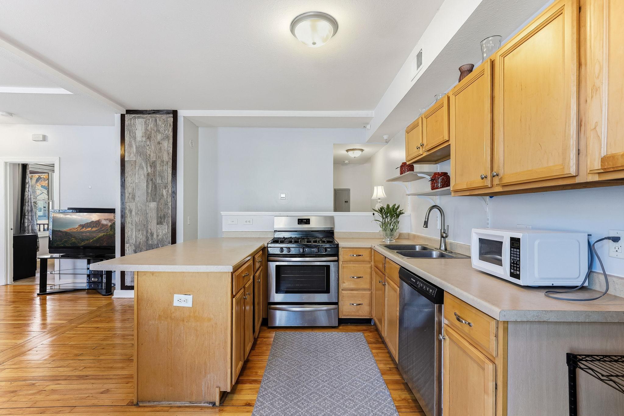 View of Residential at 2827 Bryant Avenue #1, Minneapolis MN 55411, Minneapolis (11 of 25) - Mike Wilen | Minnesota Team Real Estate