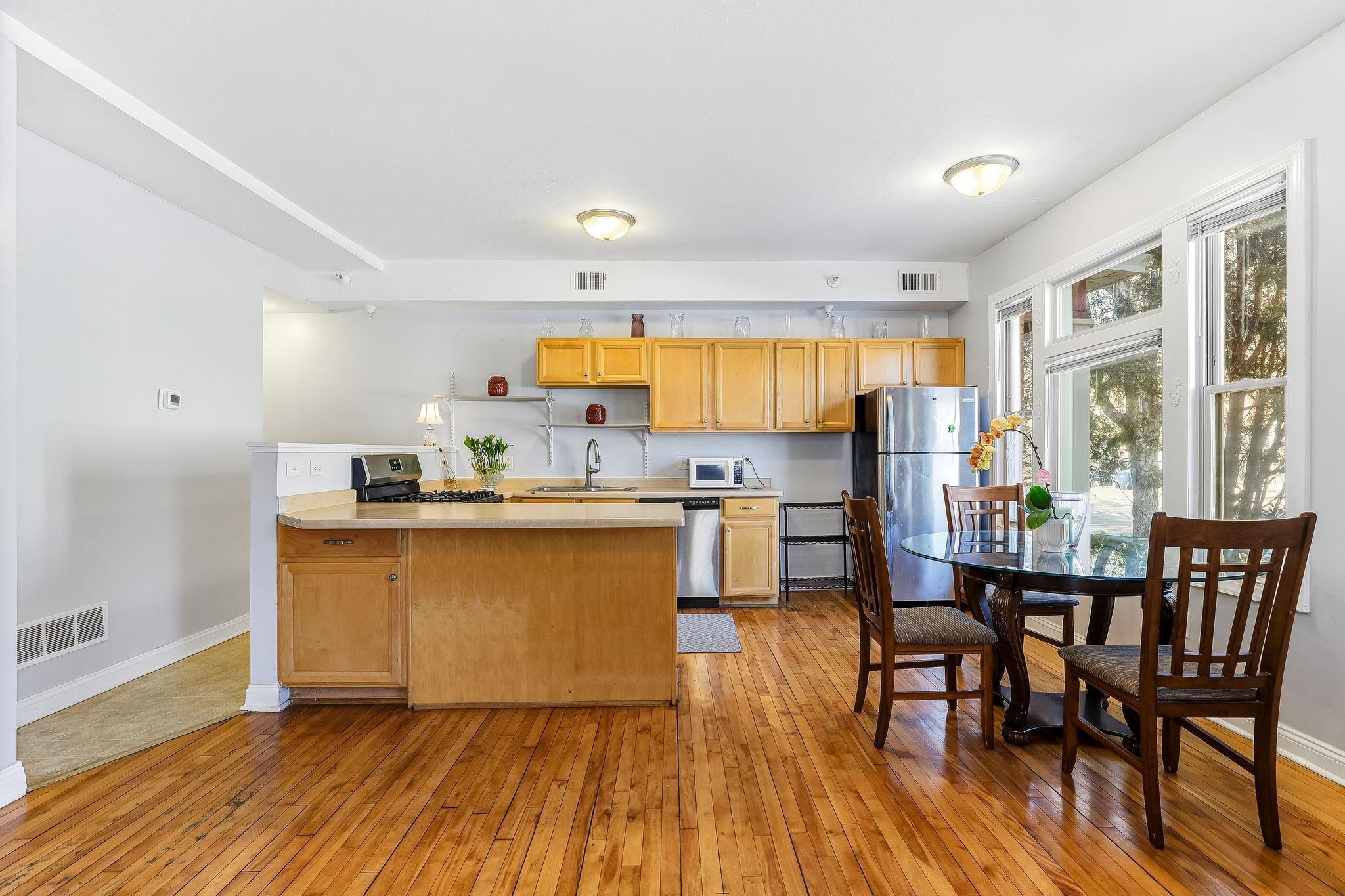 View of Residential at 2827 Bryant Avenue #1, Minneapolis MN 55411, Minneapolis (8 of 25) - Mike Wilen | Minnesota Team Real Estate