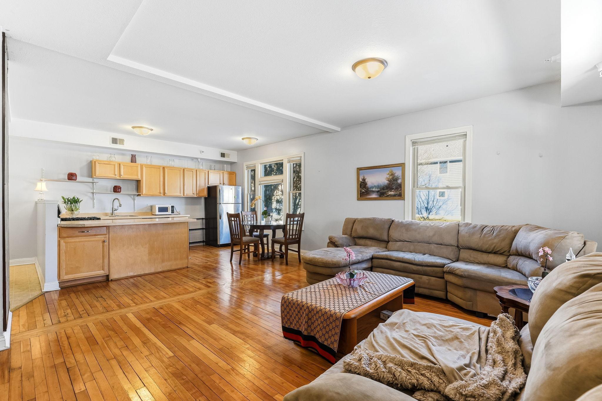 View of Residential at 2827 Bryant Avenue #1, Minneapolis MN 55411, Minneapolis (5 of 25) - Mike Wilen | Minnesota Team Real Estate