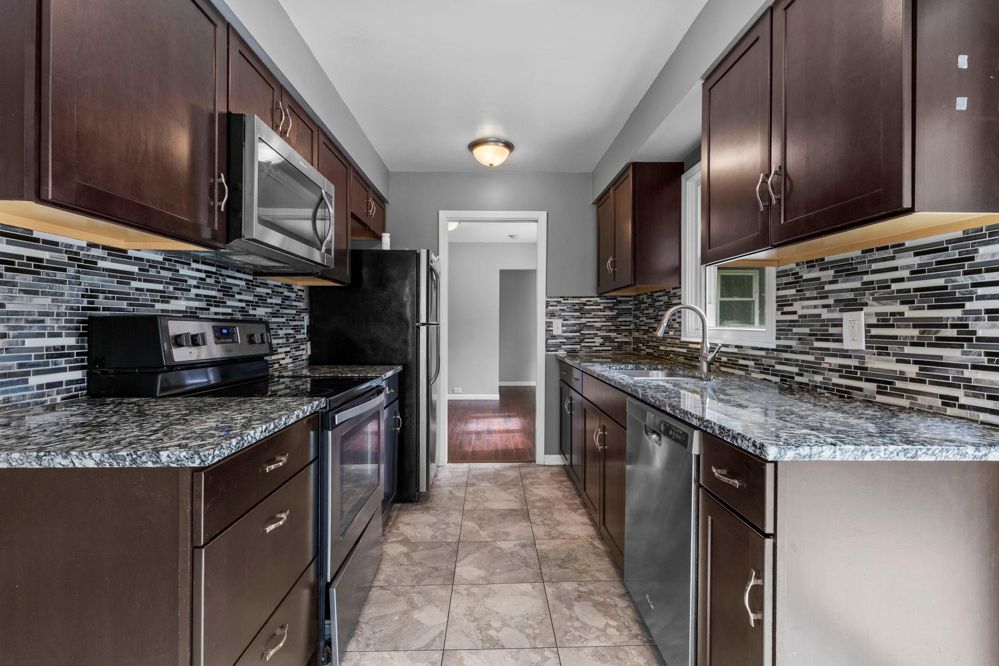 View of Residential at 5918 Admiral Lane, Brooklyn Center MN 55429, Brooklyn Center (19 of 57) - Mike Wilen | Minnesota Team Real Estate