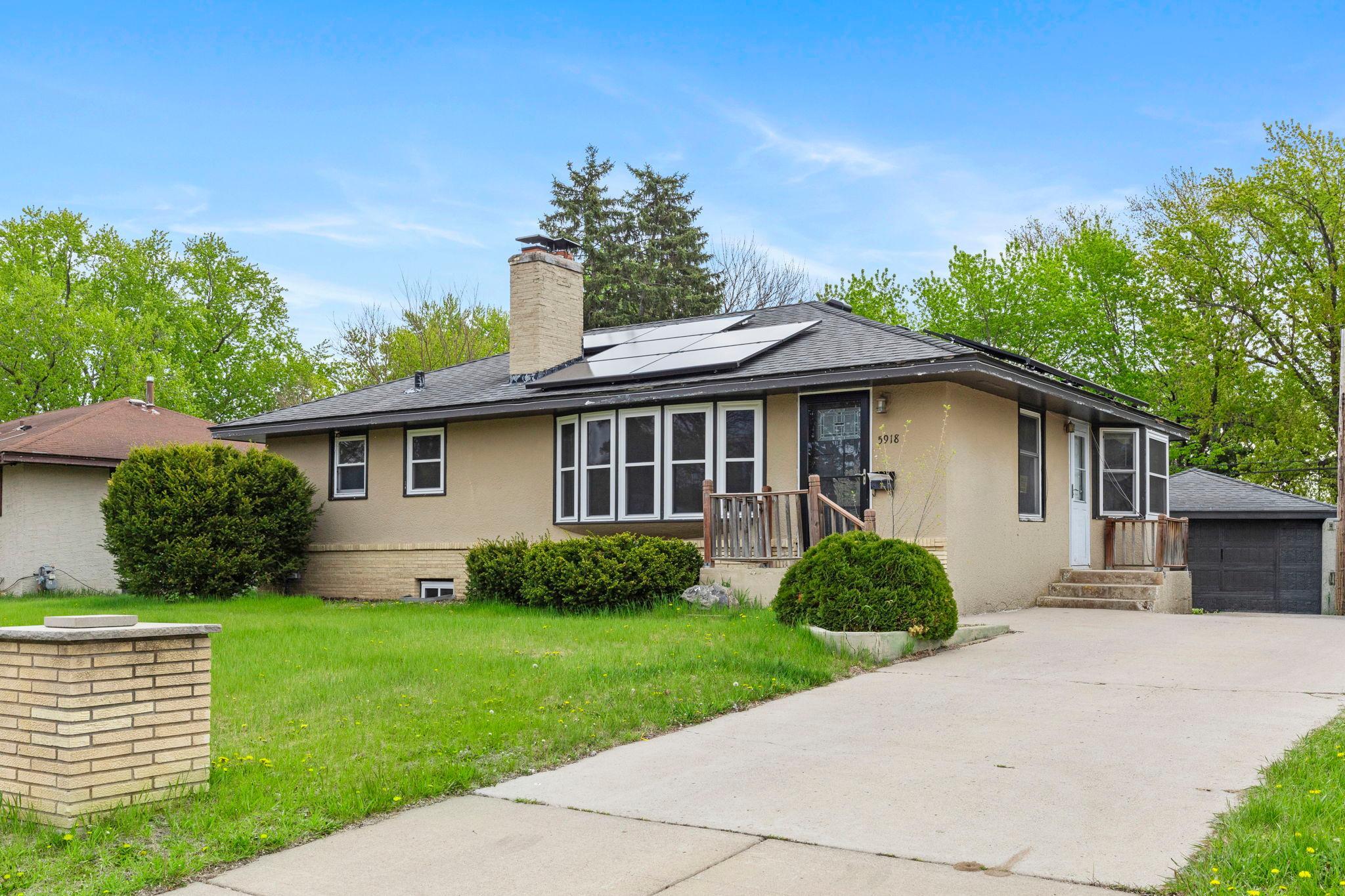 View of Residential at 5918 Admiral Lane, Brooklyn Center MN 55429, Brooklyn Center (8 of 57) - Mike Wilen | Minnesota Team Real Estate