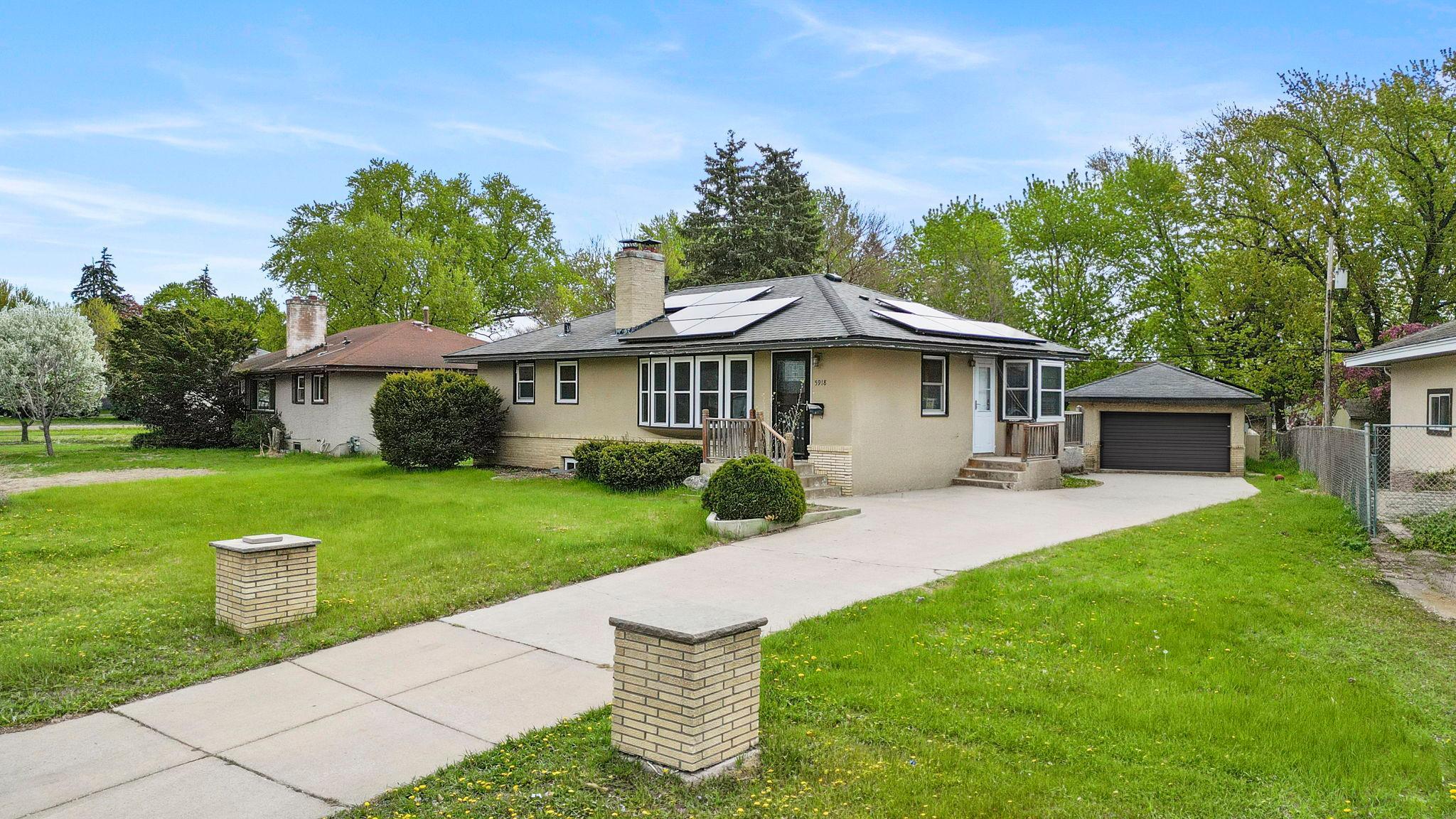 View of Residential at 5918 Admiral Lane, Brooklyn Center MN 55429, Brooklyn Center (5 of 57) - Mike Wilen | Minnesota Team Real Estate