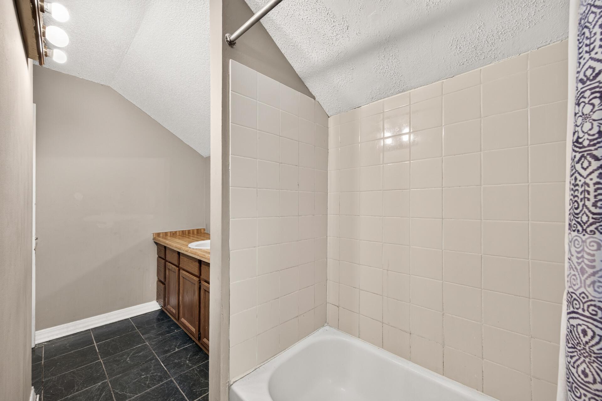 View of Residential at 376 Erie Street, Saint Paul MN 55102, Saint Paul (15 of 24) - Mike Wilen | Minnesota Team Real Estate