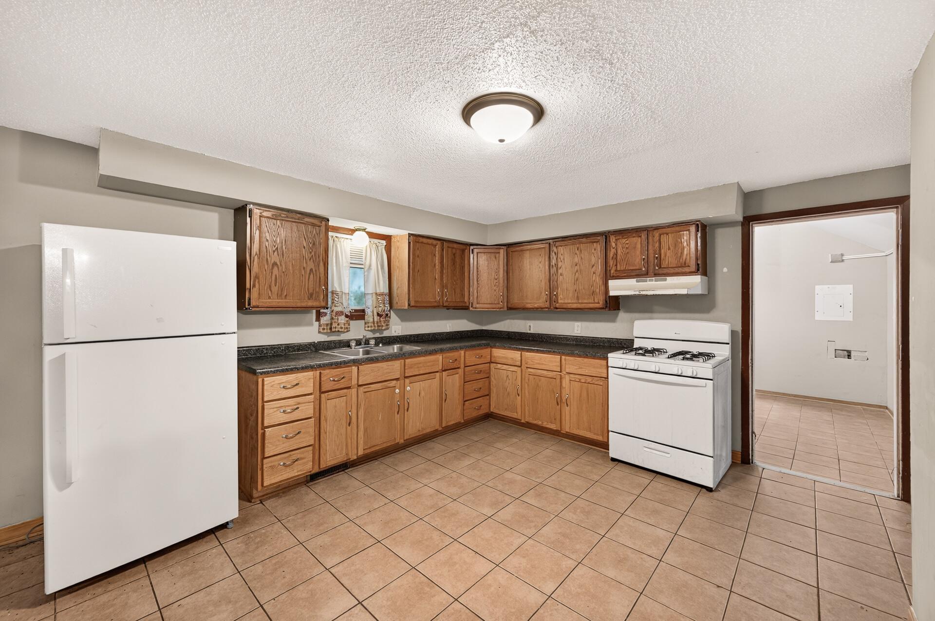 View of Residential at 376 Erie Street, Saint Paul MN 55102, Saint Paul (5 of 24) - Mike Wilen | Minnesota Team Real Estate