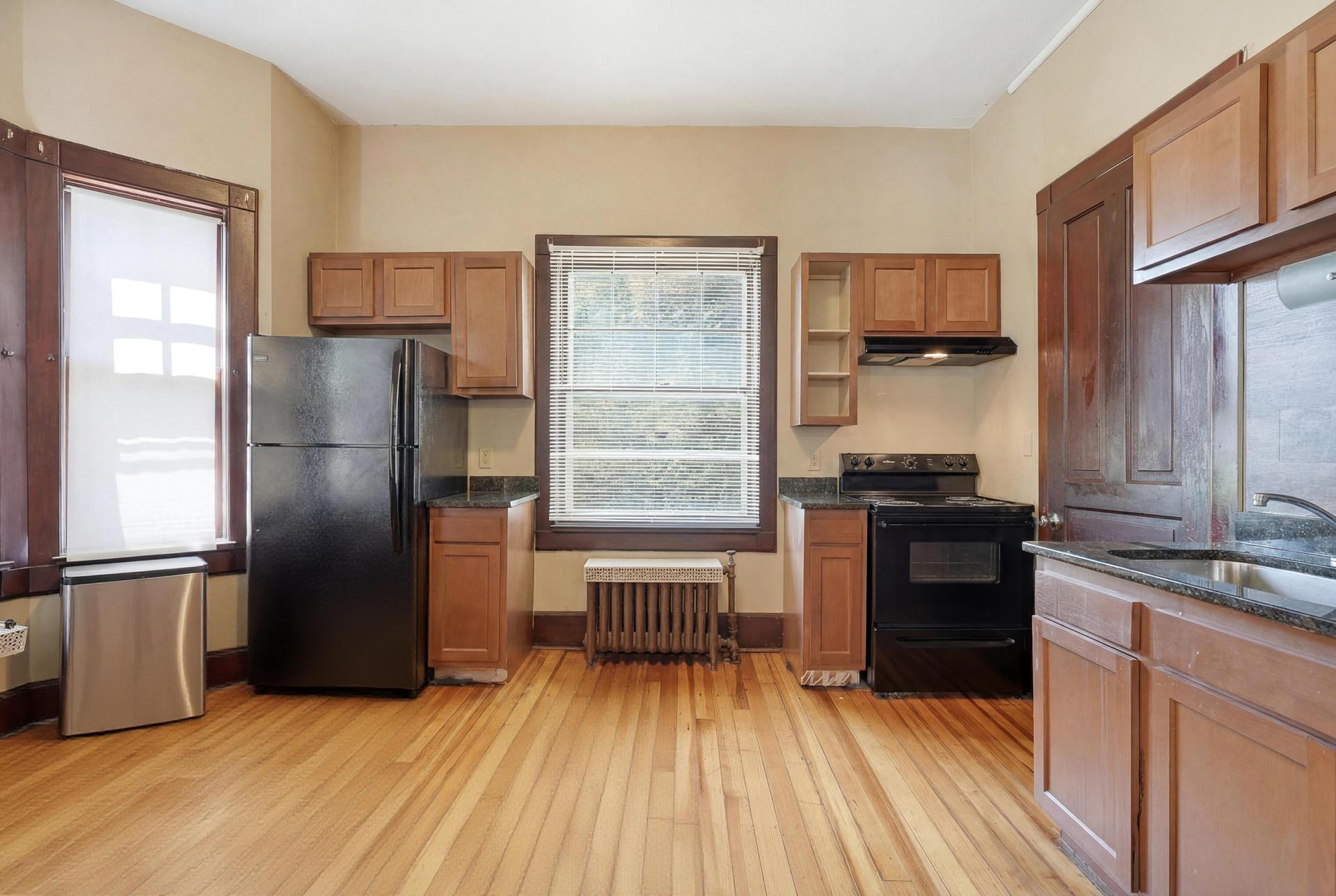 View of Commercial Sale at 389 Maple Street, Saint Paul MN 55106, Saint Paul (11 of 14) - Mike Wilen | Minnesota Team Real Estate