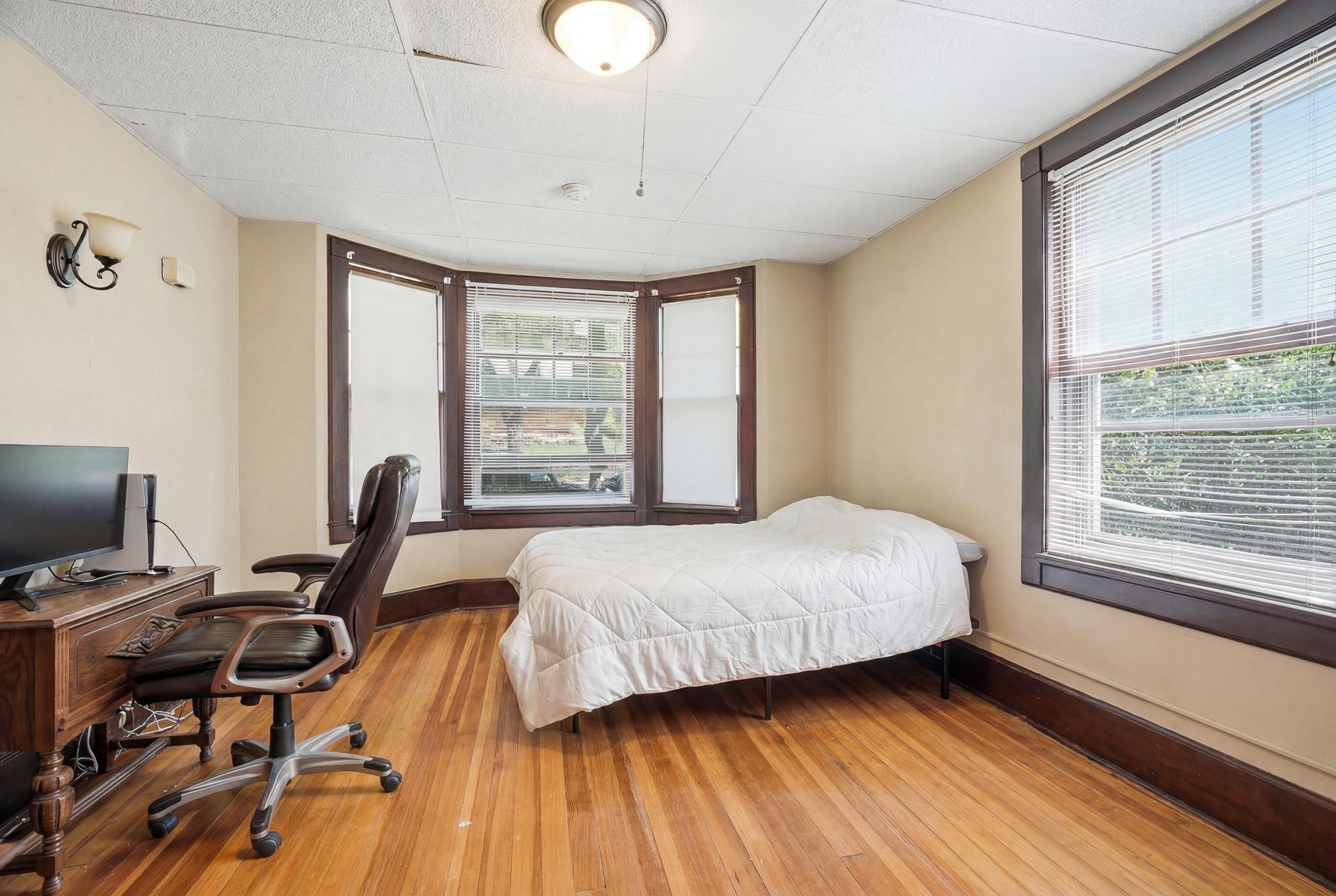 View of Commercial Sale at 389 Maple Street, Saint Paul MN 55106, Saint Paul (9 of 14) - Mike Wilen | Minnesota Team Real Estate