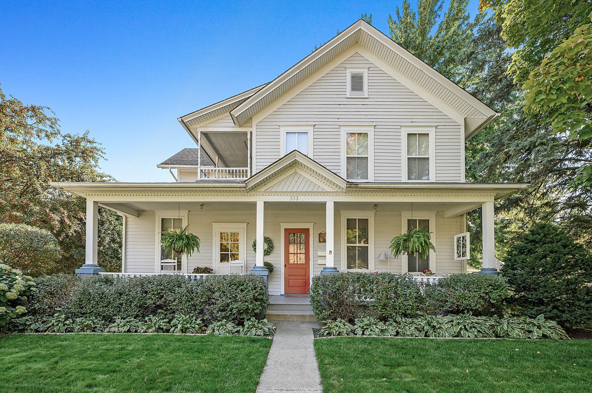 View of Residential Income at 333 2nd Street, Waconia MN 55387, Waconia - Mike Wilen | Minnesota Team Real Estate