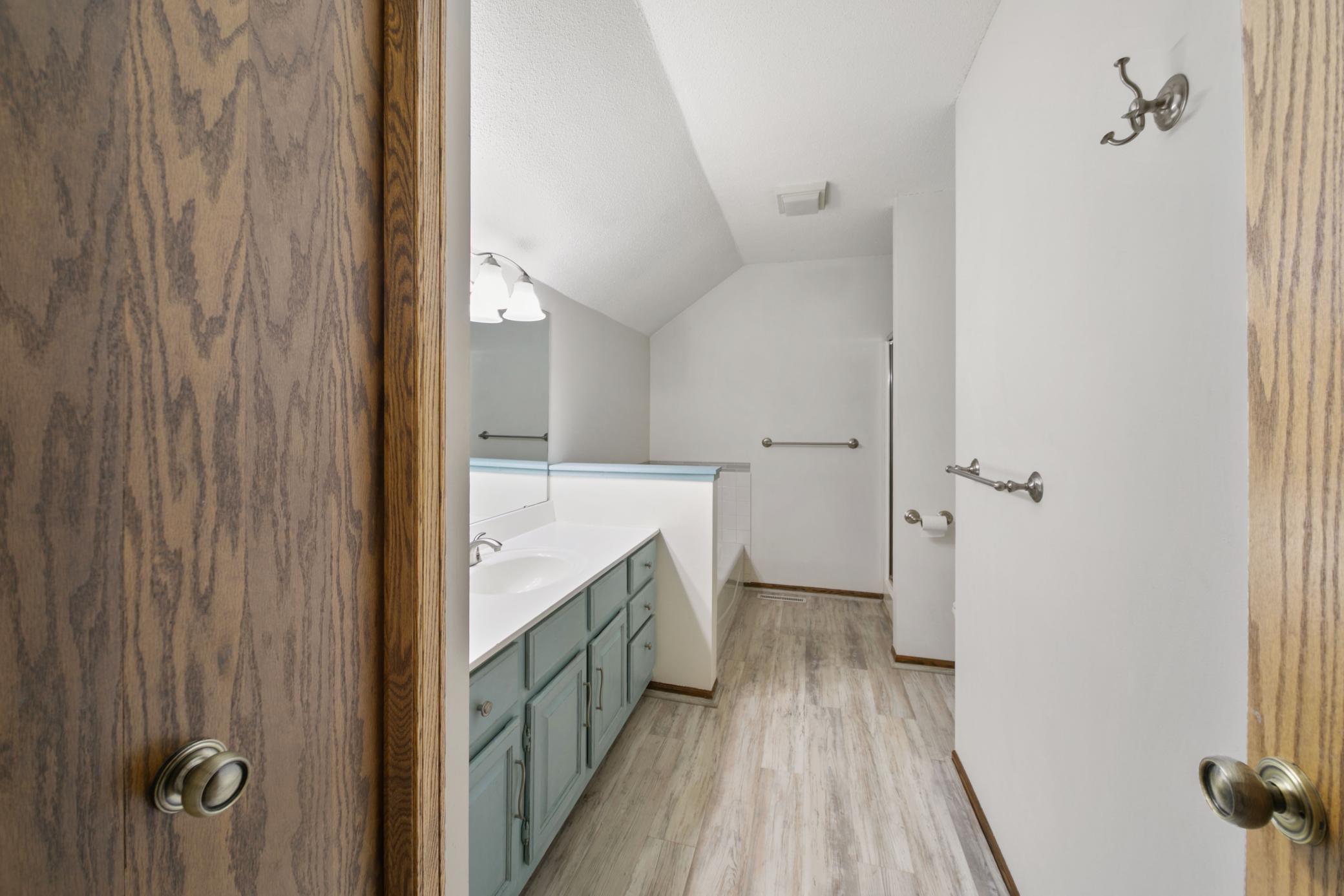 View of Residential at 13416 Parkwood Drive, Burnsville MN 55337, Burnsville (10 of 24) - Mike Wilen | Minnesota Team Real Estate