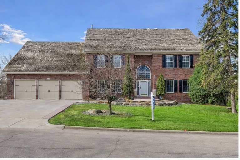 View of Residential at 7600 Delaney Boulevard, Edina MN 55439, Edina - Mike Wilen | Minnesota Team Real Estate
