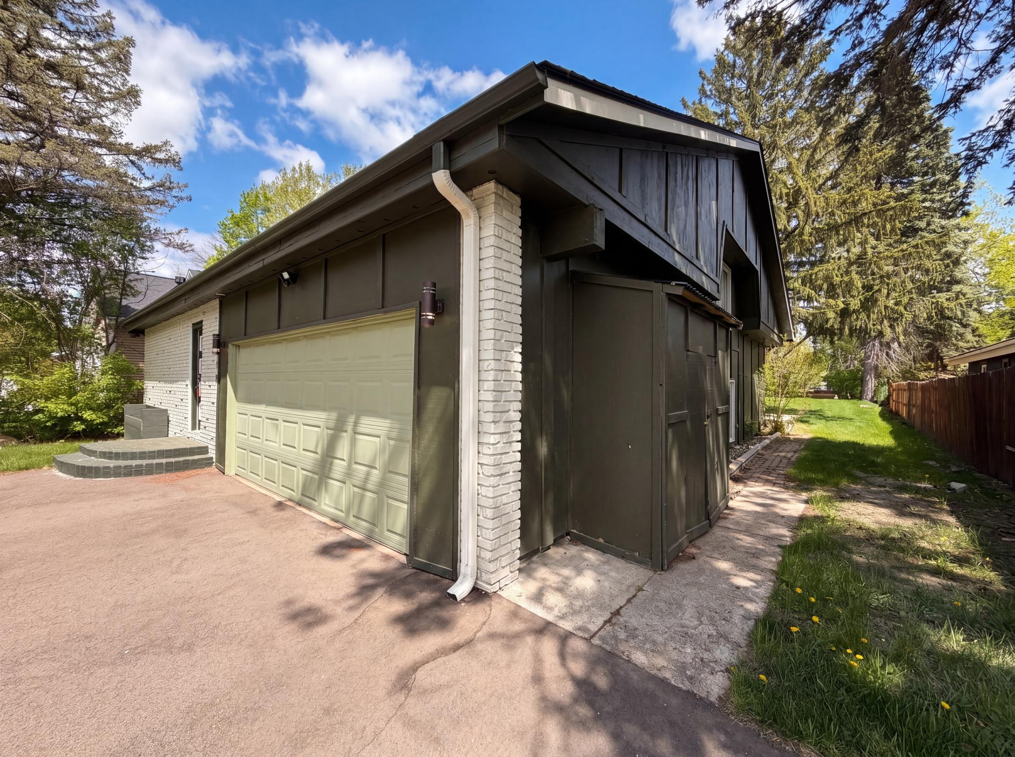 View of Residential at 1508 Boone Avenue, Golden Valley MN 55427, Golden Valley (23 of 25) - Mike Wilen | Minnesota Team Real Estate