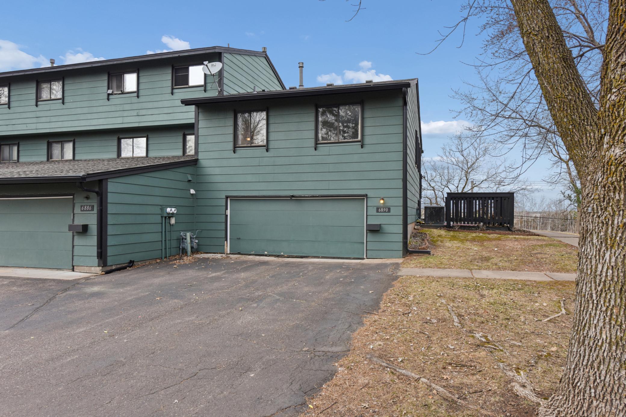 View of Residential at 6890 Grenwich Lane, Oakdale MN 55128, Oakdale (33 of 68) - Mike Wilen | Minnesota Team Real Estate