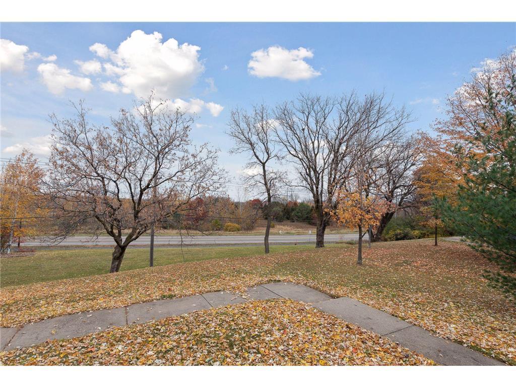 View of Residential at 6890 Grenwich Lane, Oakdale MN 55128, Oakdale (37 of 68) - Mike Wilen | Minnesota Team Real Estate