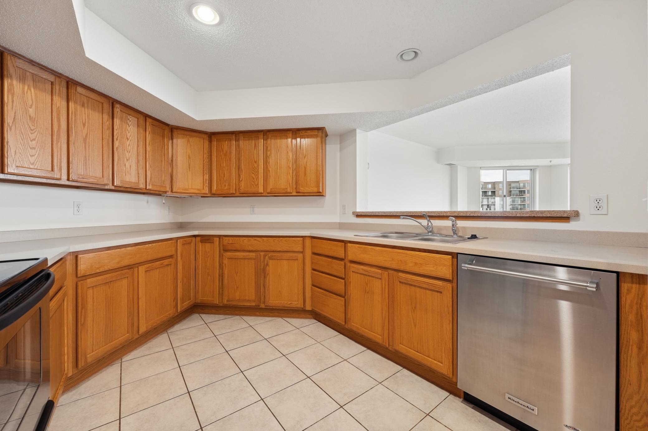 View of Residential at 6600 Lyndale Avenue #402, Richfield MN 55423, Richfield (9 of 47) - Mike Wilen | Minnesota Team Real Estate