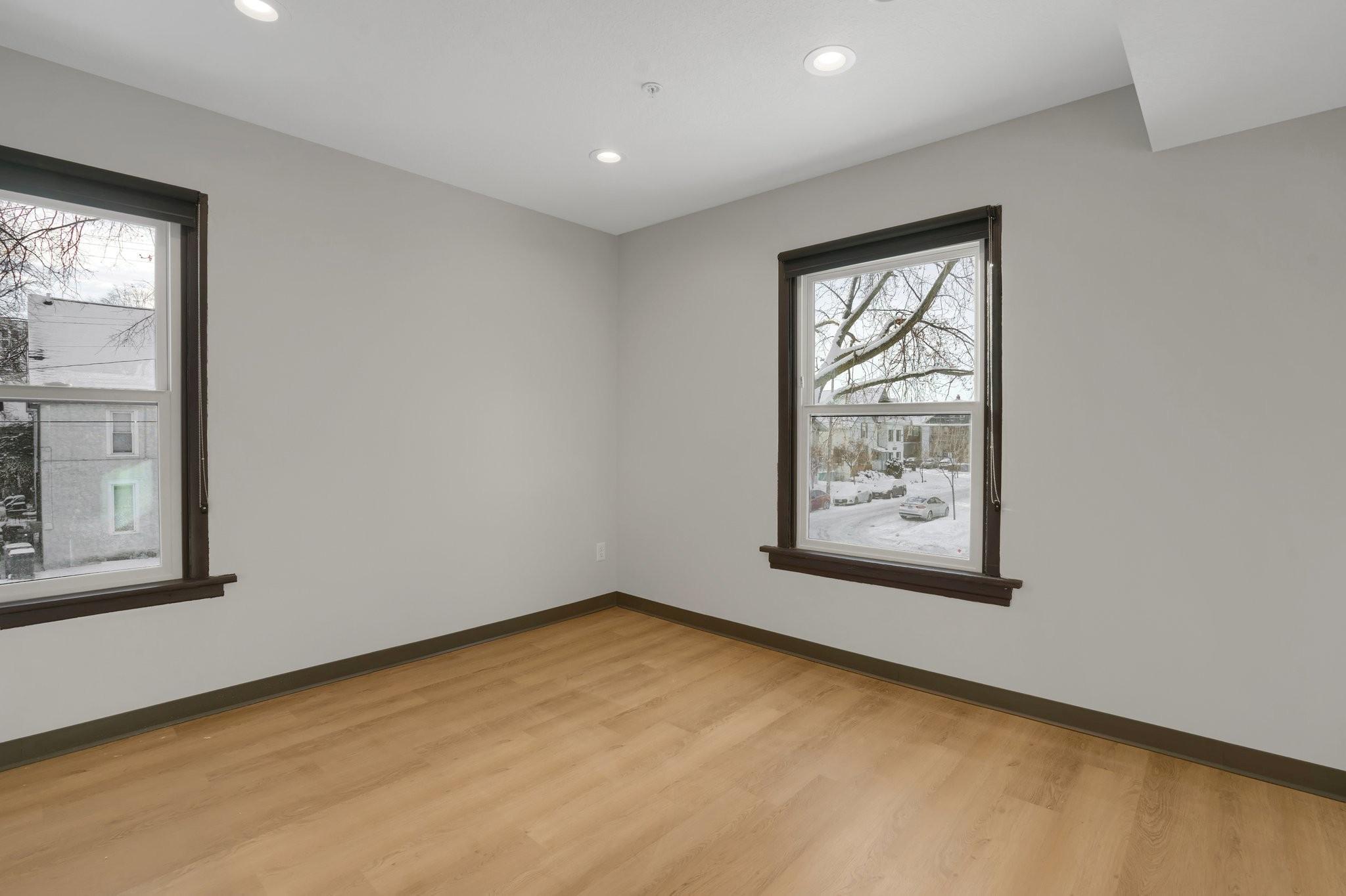 View of Residential Income at 1129 8th Street, Minneapolis MN 55414, Minneapolis (8 of 23) - Mike Wilen | Minnesota Team Real Estate