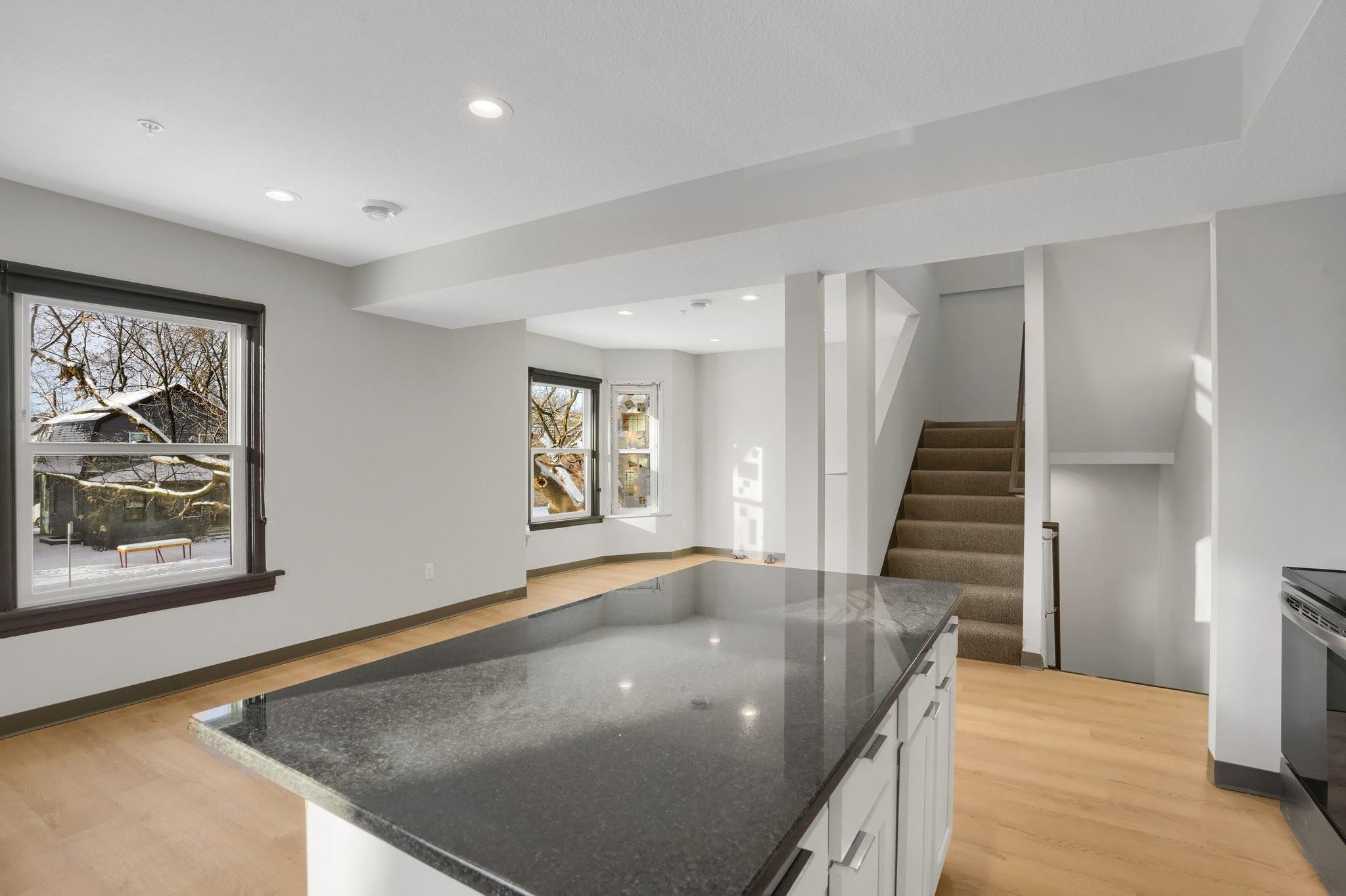 View of Residential Income at 1129 8th Street, Minneapolis MN 55414, Minneapolis (14 of 23) - Mike Wilen | Minnesota Team Real Estate