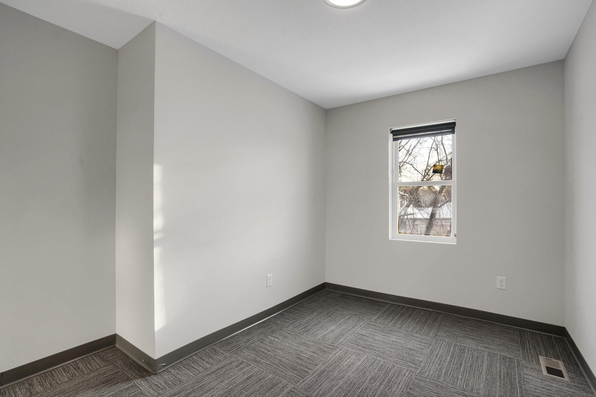 View of Residential Income at 1129 8th Street, Minneapolis MN 55414, Minneapolis (13 of 23) - Mike Wilen | Minnesota Team Real Estate
