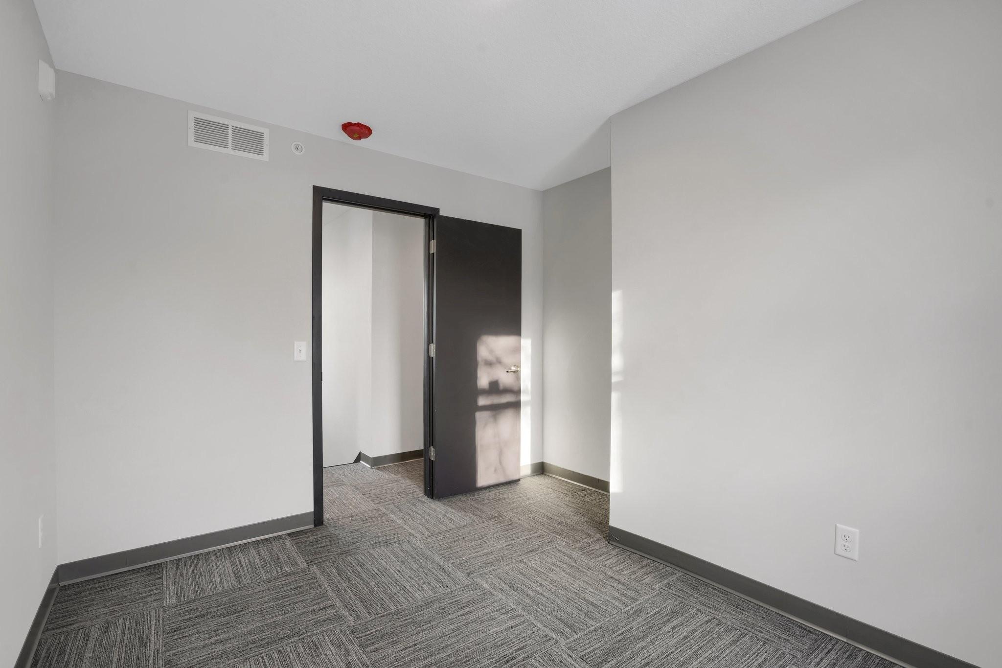 View of Residential Income at 1129 8th Street, Minneapolis MN 55414, Minneapolis (12 of 23) - Mike Wilen | Minnesota Team Real Estate