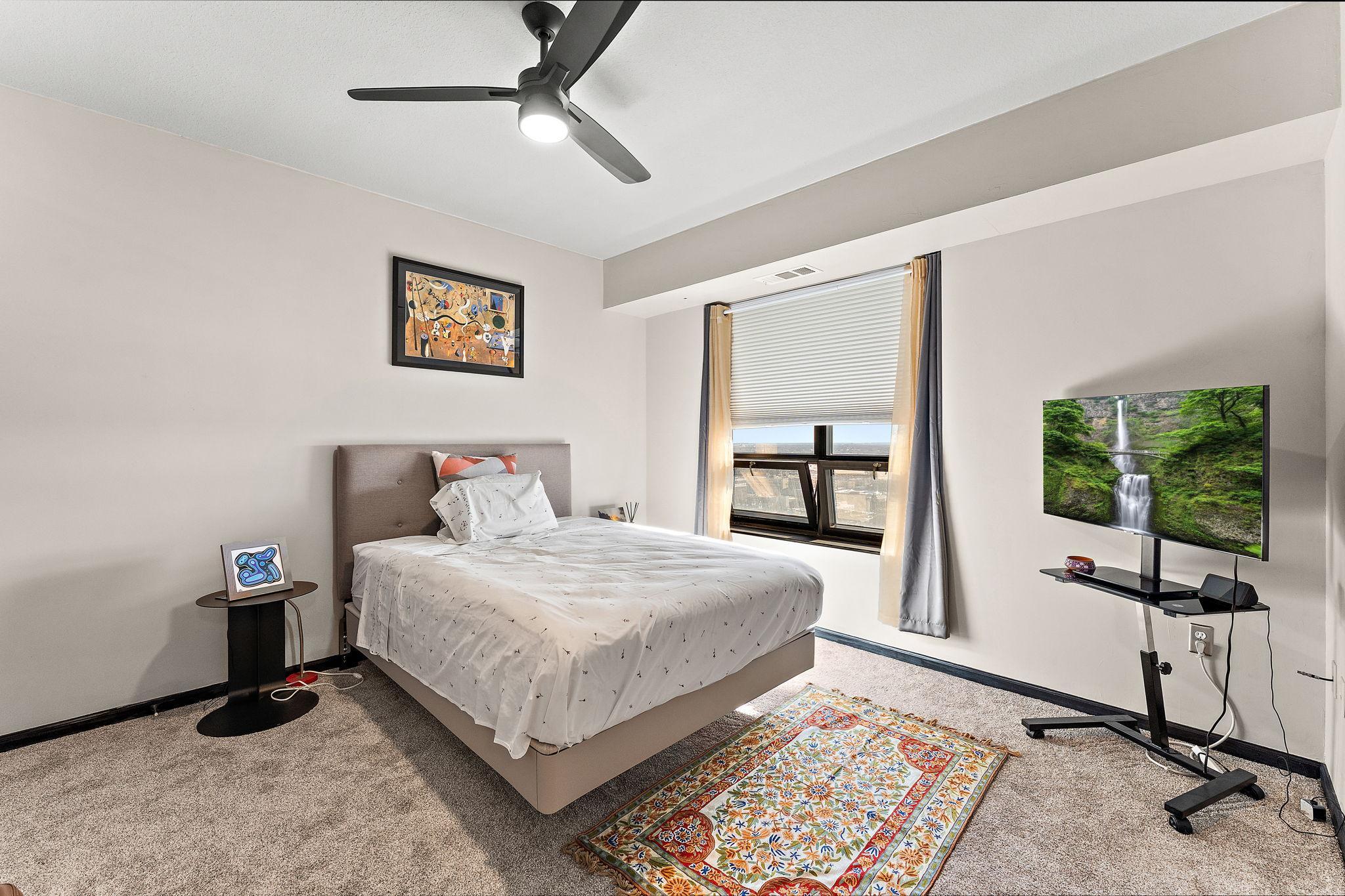 View of Residential at 500 Grant Street #1806, Minneapolis MN 55404, Minneapolis (12 of 33) - Mike Wilen | Minnesota Team Real Estate