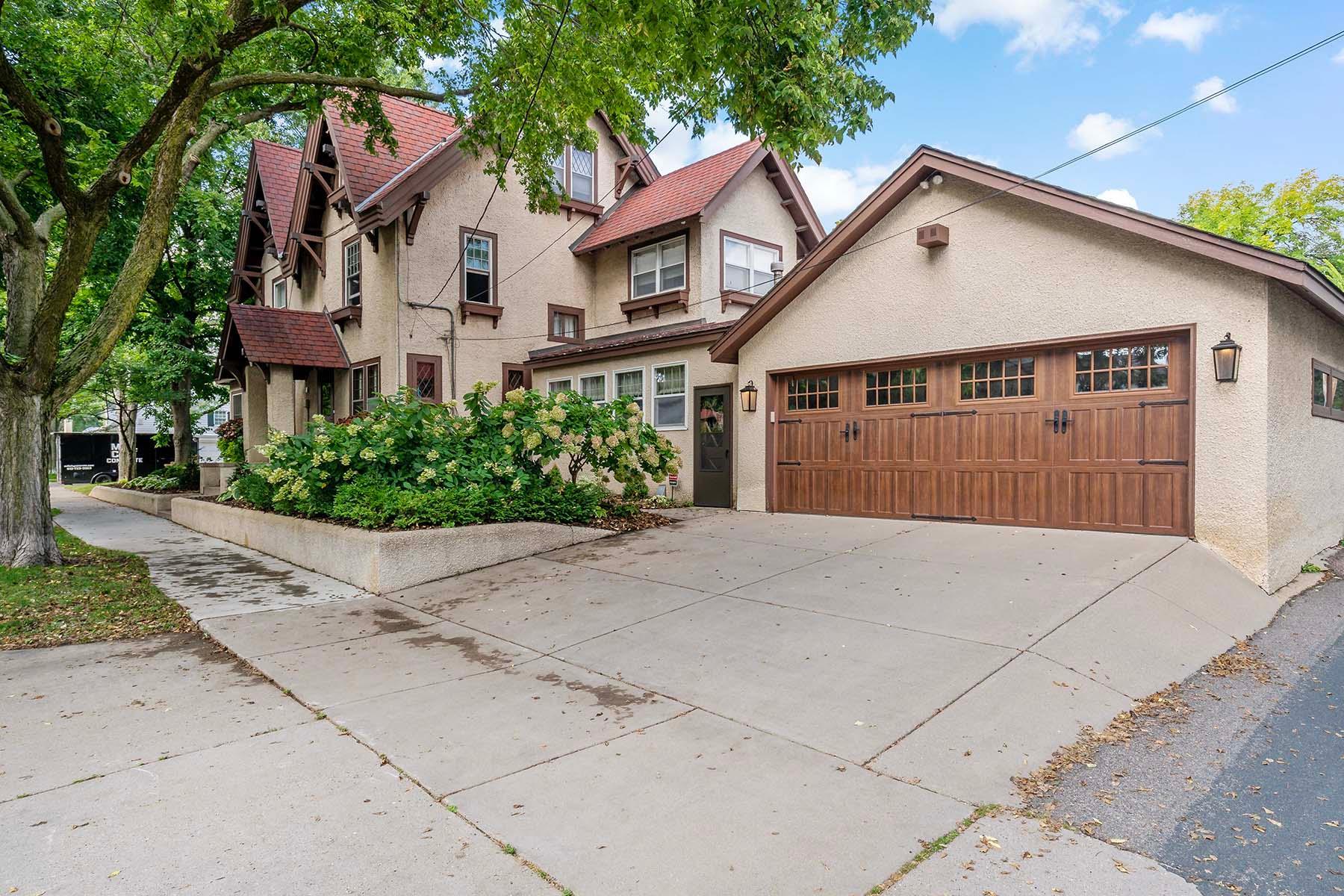View of Residential at 1470 35th Street, Minneapolis MN 55408, Minneapolis (25 of 29) - Mike Wilen | Minnesota Team Real Estate