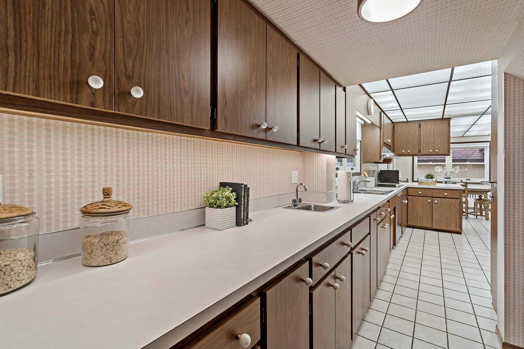 View of Residential at 1470 35th Street, Minneapolis MN 55408, Minneapolis (9 of 29) - Mike Wilen | Minnesota Team Real Estate