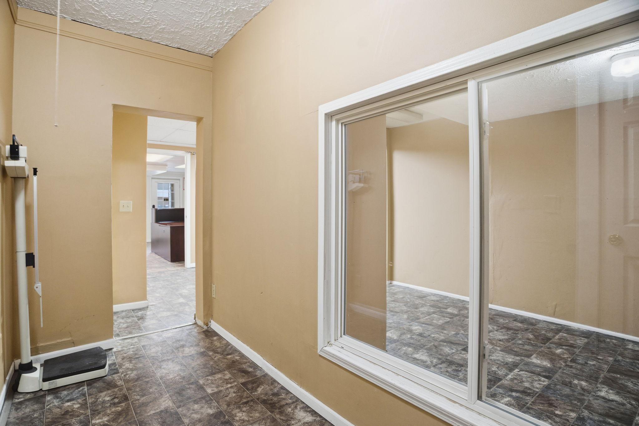 View of Commercial Sale at 606 Rice Street, Saint Paul MN 55103, Saint Paul (18 of 33) - Mike Wilen | Minnesota Team Real Estate