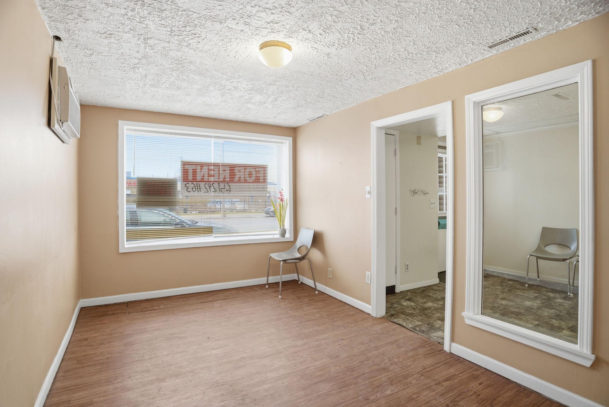 View of Commercial Sale at 606 Rice Street, Saint Paul MN 55103, Saint Paul (11 of 33) - Mike Wilen | Minnesota Team Real Estate