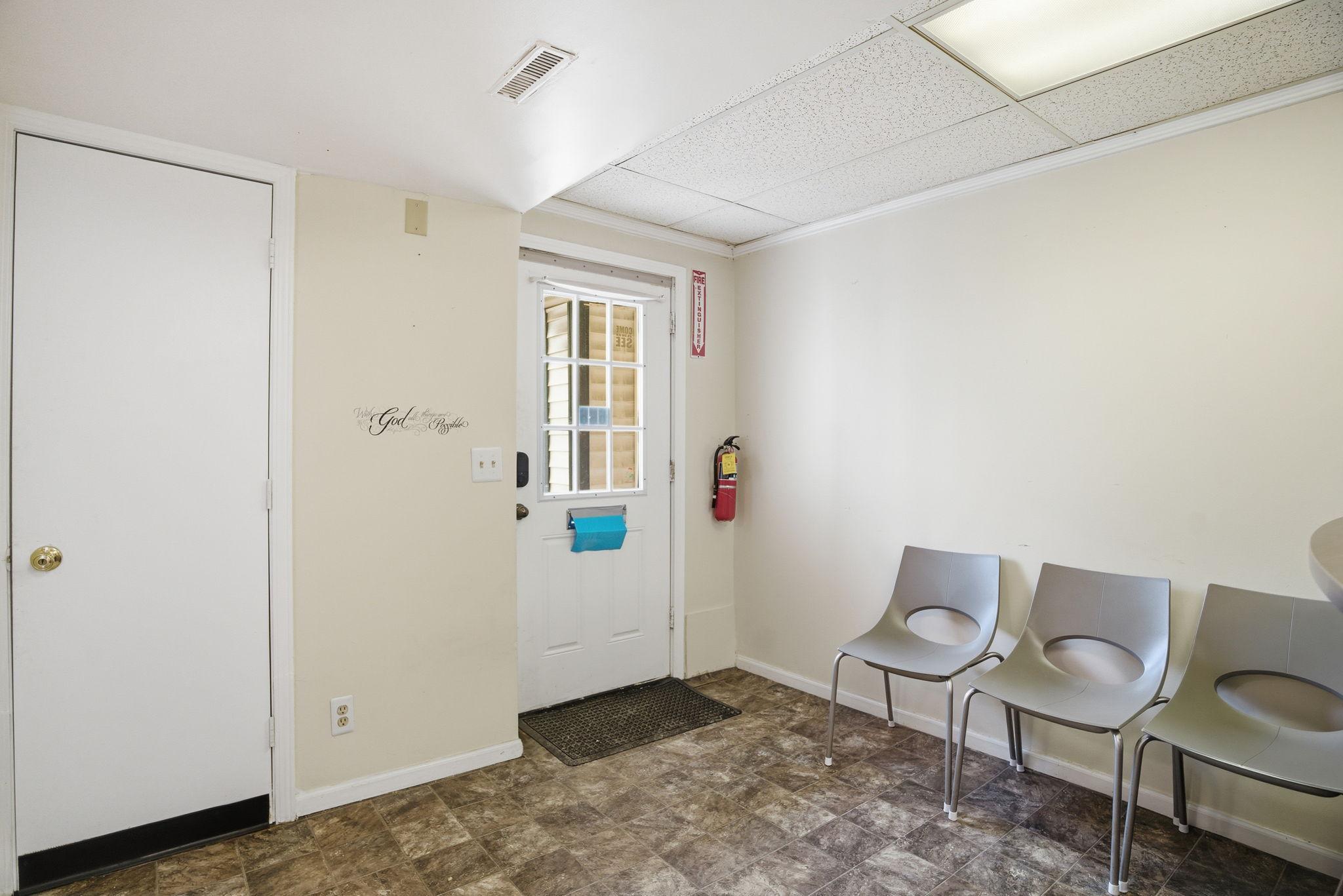View of Commercial Sale at 606 Rice Street, Saint Paul MN 55103, Saint Paul (7 of 33) - Mike Wilen | Minnesota Team Real Estate