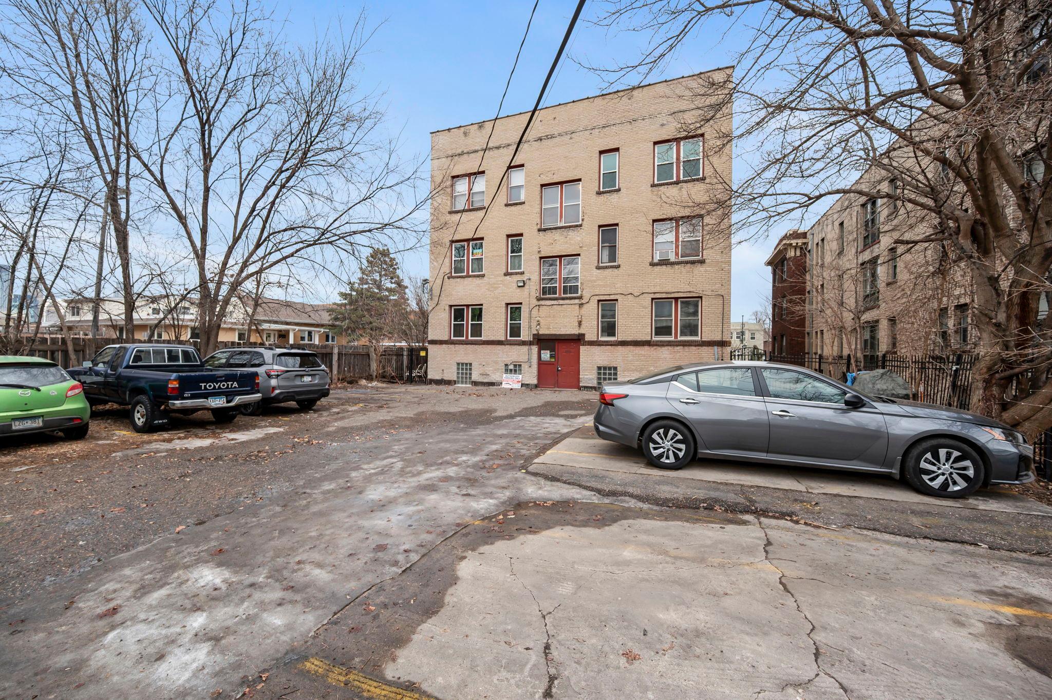 View of Residential at 2218 Nicollet Avenue #1, Minneapolis MN 55404, Minneapolis (40 of 66) - Mike Wilen | Minnesota Team Real Estate