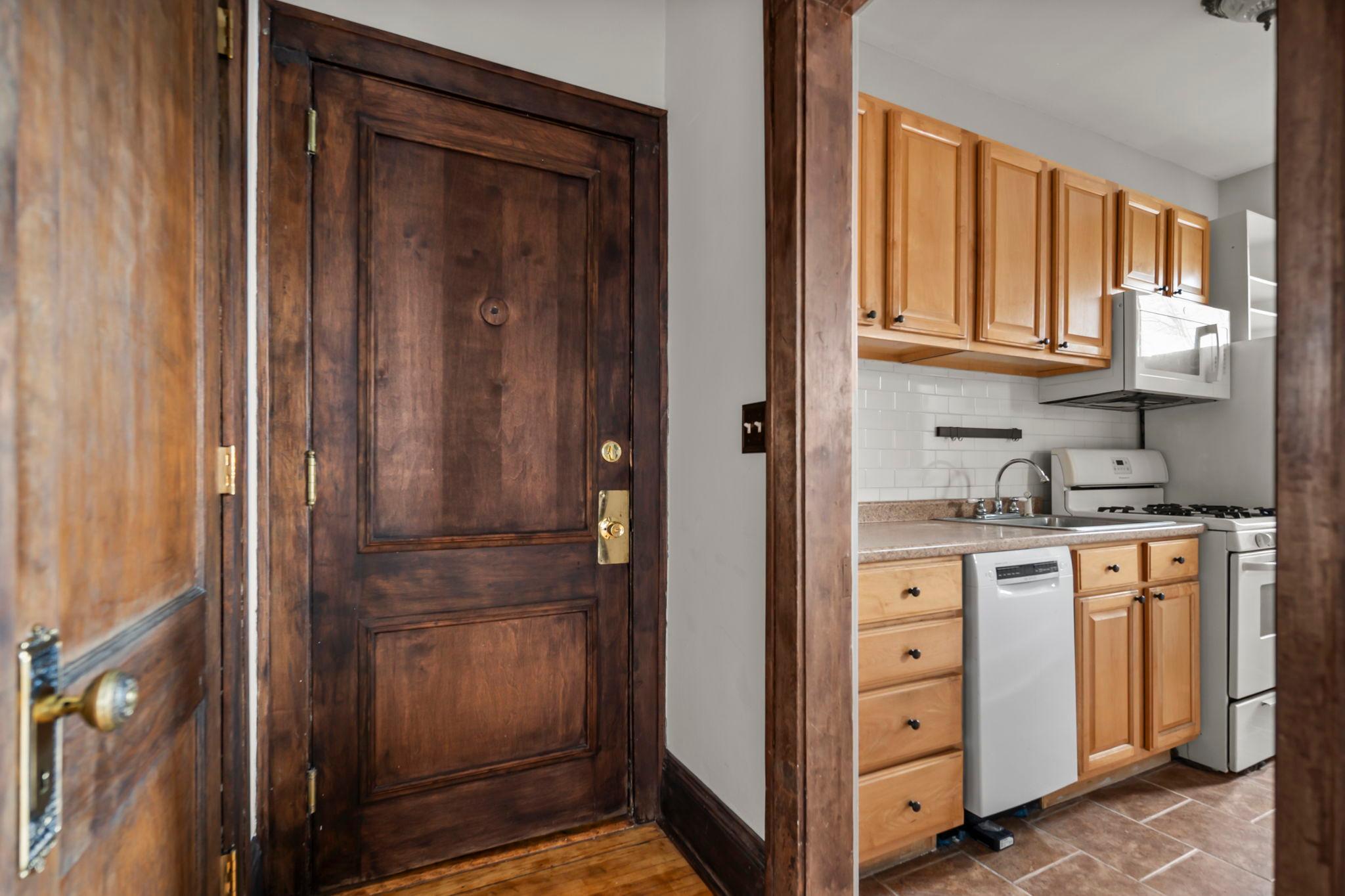View of Residential at 2218 Nicollet Avenue #1, Minneapolis MN 55404, Minneapolis (23 of 66) - Mike Wilen | Minnesota Team Real Estate