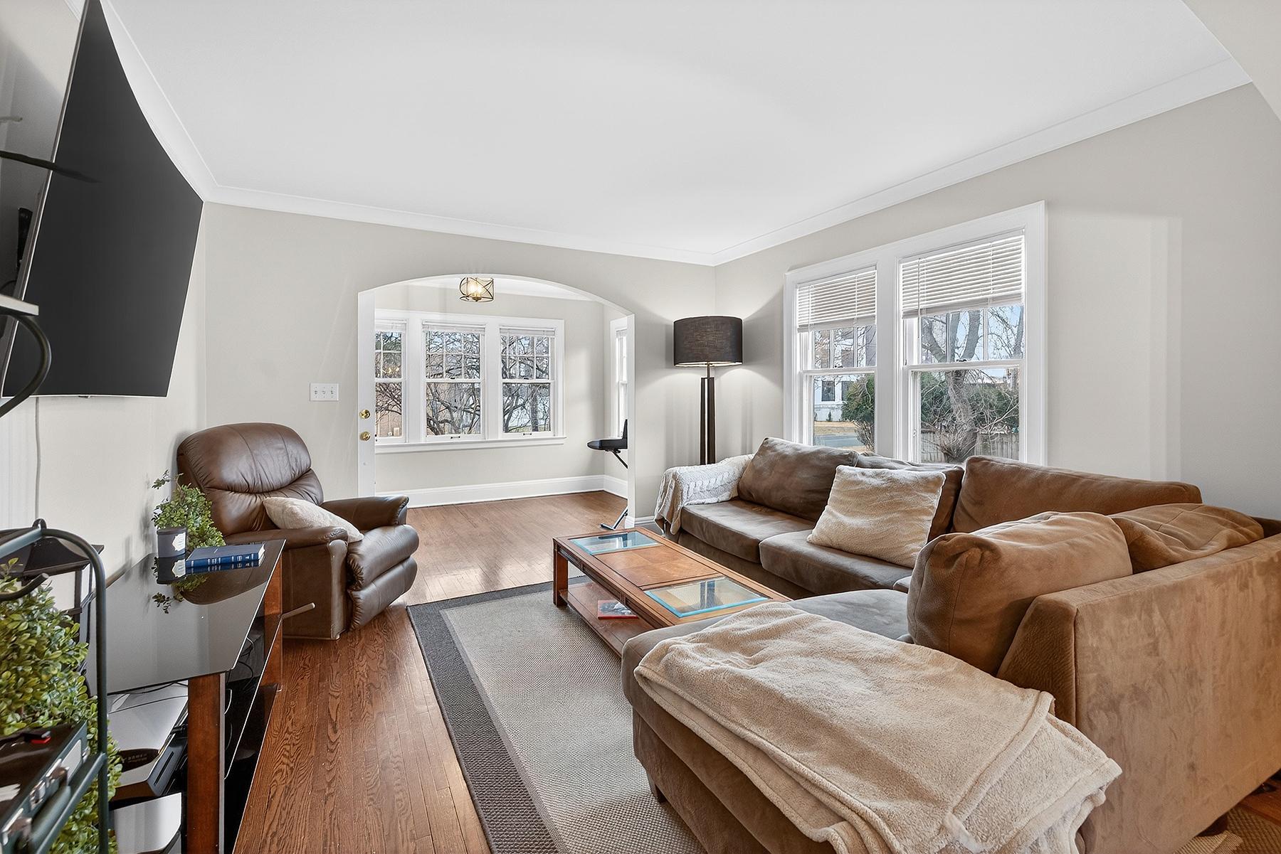 View of Residential at 4900 Old Cedar Lake Road, Saint Louis Park MN 55416, Saint Louis Park (5 of 40) - Mike Wilen | Minnesota Team Real Estate