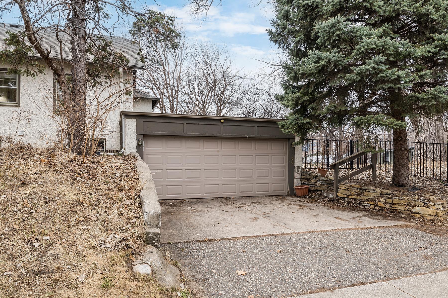 View of Residential at 4900 Old Cedar Lake Road, Saint Louis Park MN 55416, Saint Louis Park (26 of 40) - Mike Wilen | Minnesota Team Real Estate