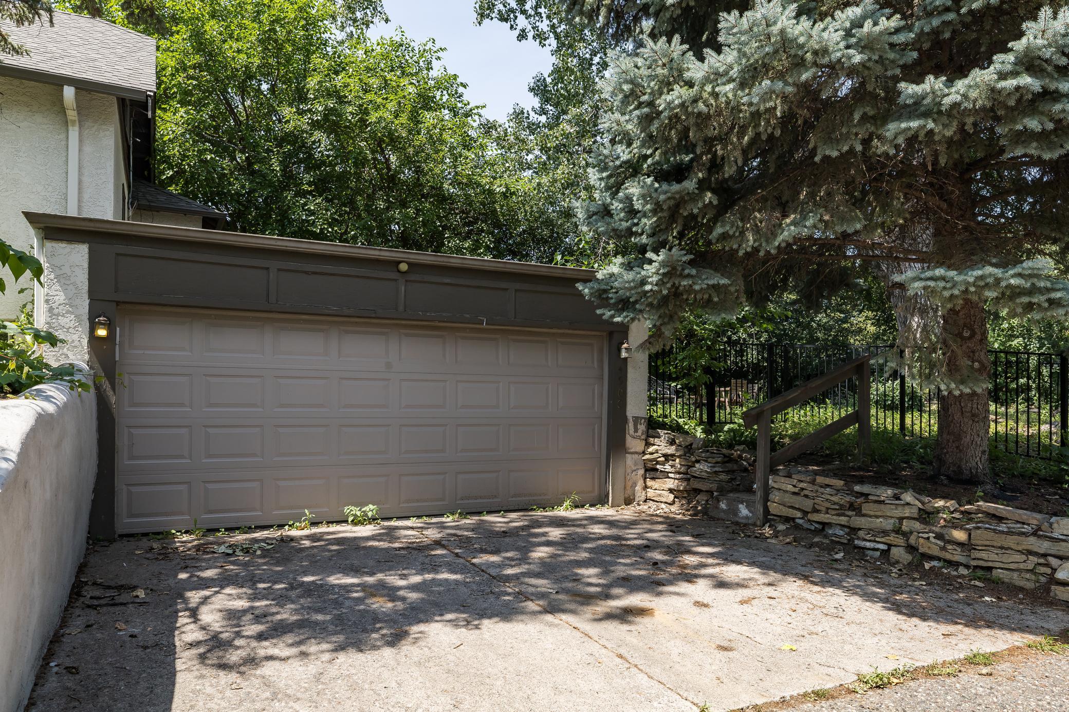 View of Residential at 4900 Old Cedar Lake Road, Saint Louis Park MN 55416, Saint Louis Park (36 of 40) - Mike Wilen | Minnesota Team Real Estate